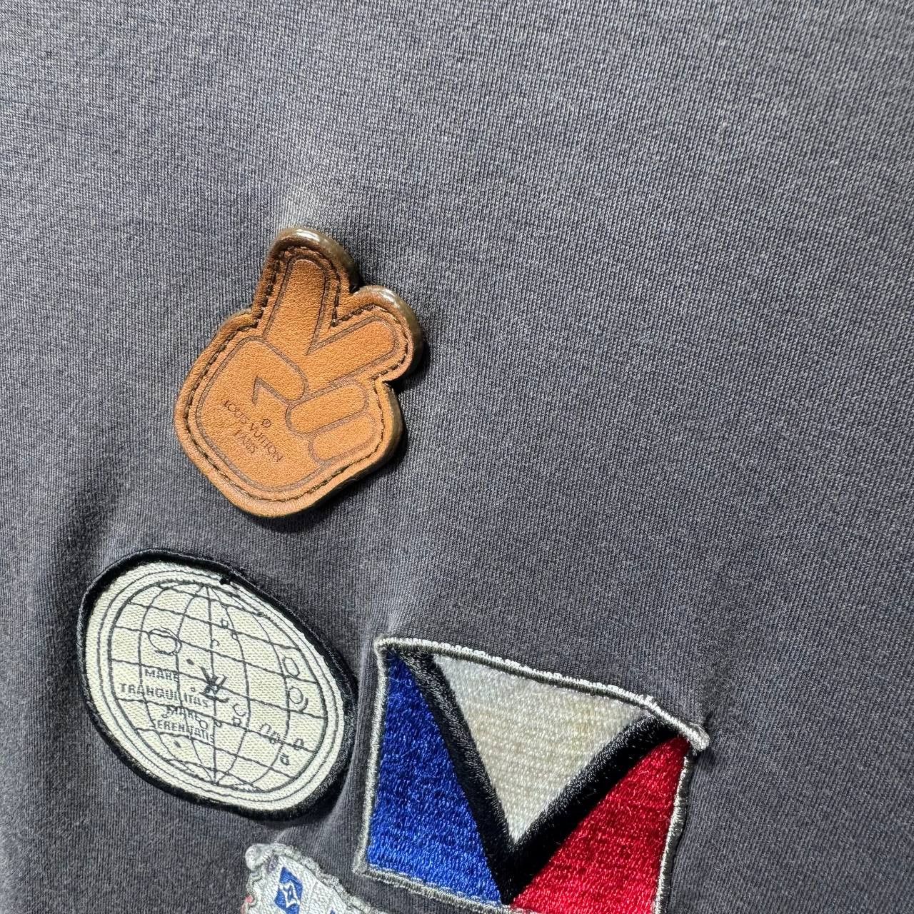 Louis Vuitton Louis Vuitton Champs-Elysees paris patch tee Size US M / EU 48-50 / 2 - 3 Thumbnail