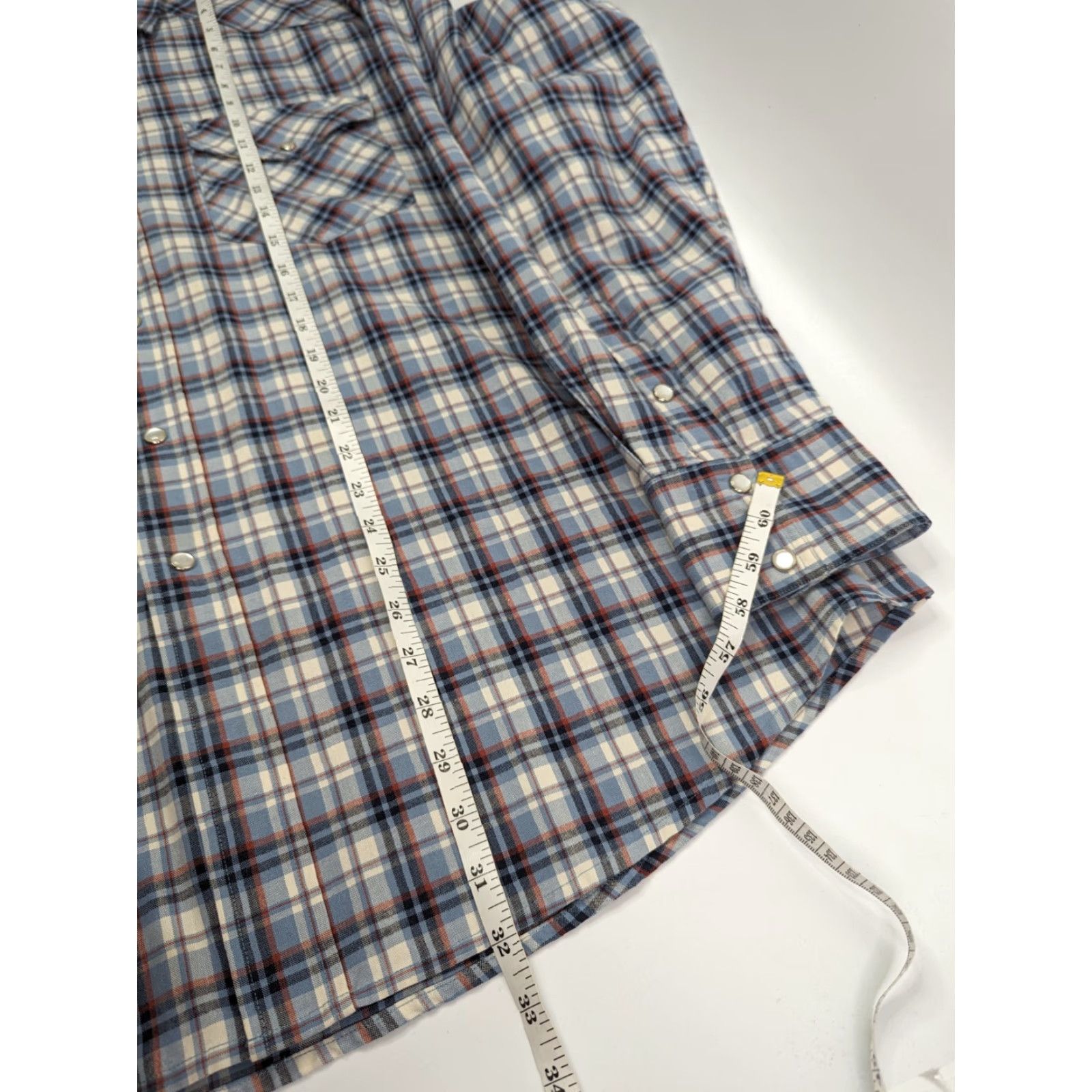 Vintage VINTAGE Big Mac Shirt Mens 2XL Plaid Flannel Pearl Snap Western Cotton Workwear Shirt Men's 2XL Plaid Flannel Pearl Snap Western Cotton Workwear Size US XXL / EU 58 / 5 - 5 Thumbnail
