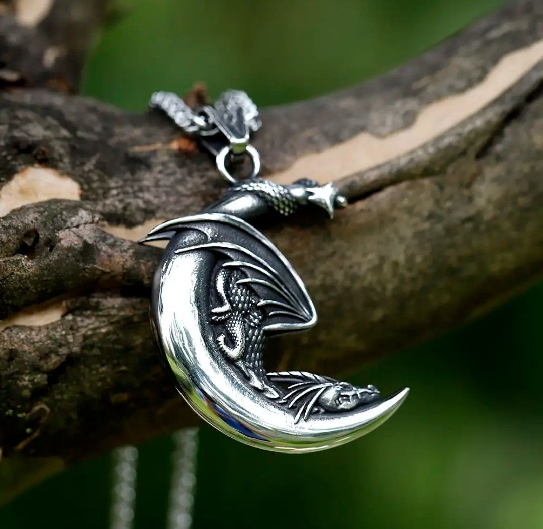 Japanese Brand Dragon On The Moon Pendant Necklace Size ONE SIZE - 2 Thumbnail