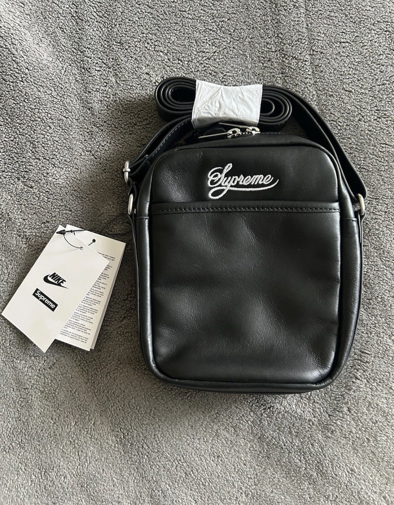 Supreme Nike Leather Shoulder Bag Black - SS25 - US