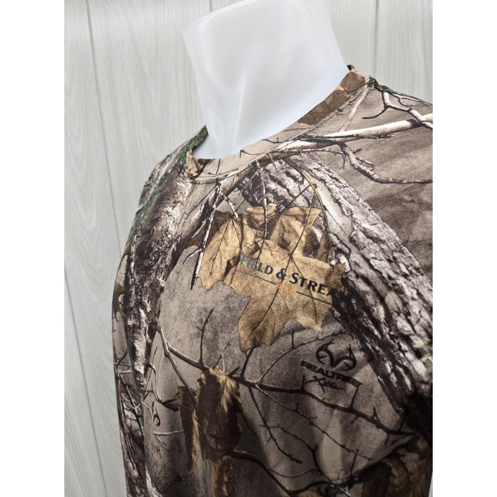 Realtree Field And Stream Smart Wick Realtree Camo Shirt XL Microfiber Short Sleeve Mens Regular Size Multicolor Camouflage 100% Polyester Moisture Wicking Size US XL / EU 56 / 4 - 5 Thumbnail