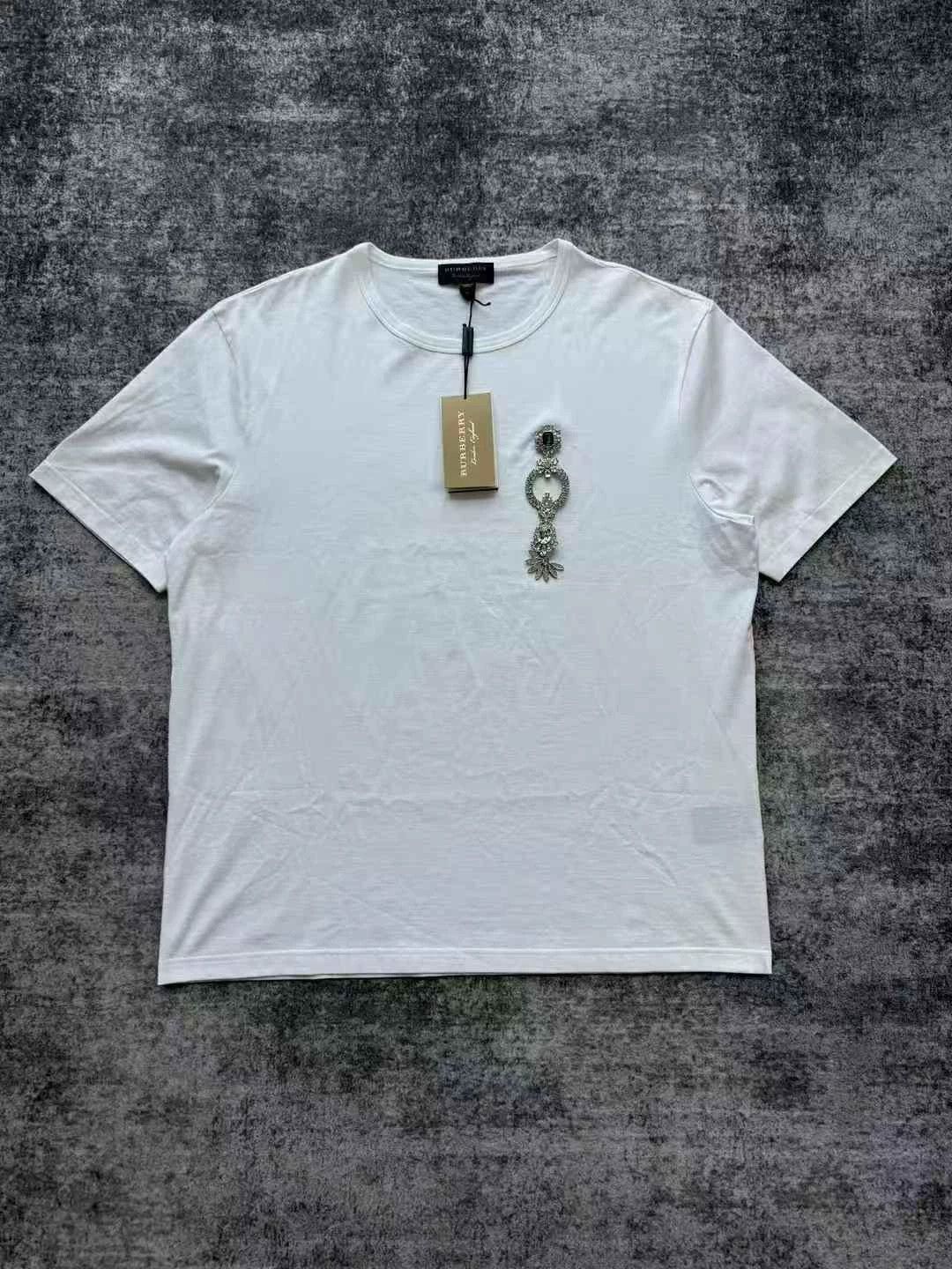Burberry Burberry White Crystal Pendant Short Sleeve Size US M / EU 48-50 / 2 - 1 Thumbnail