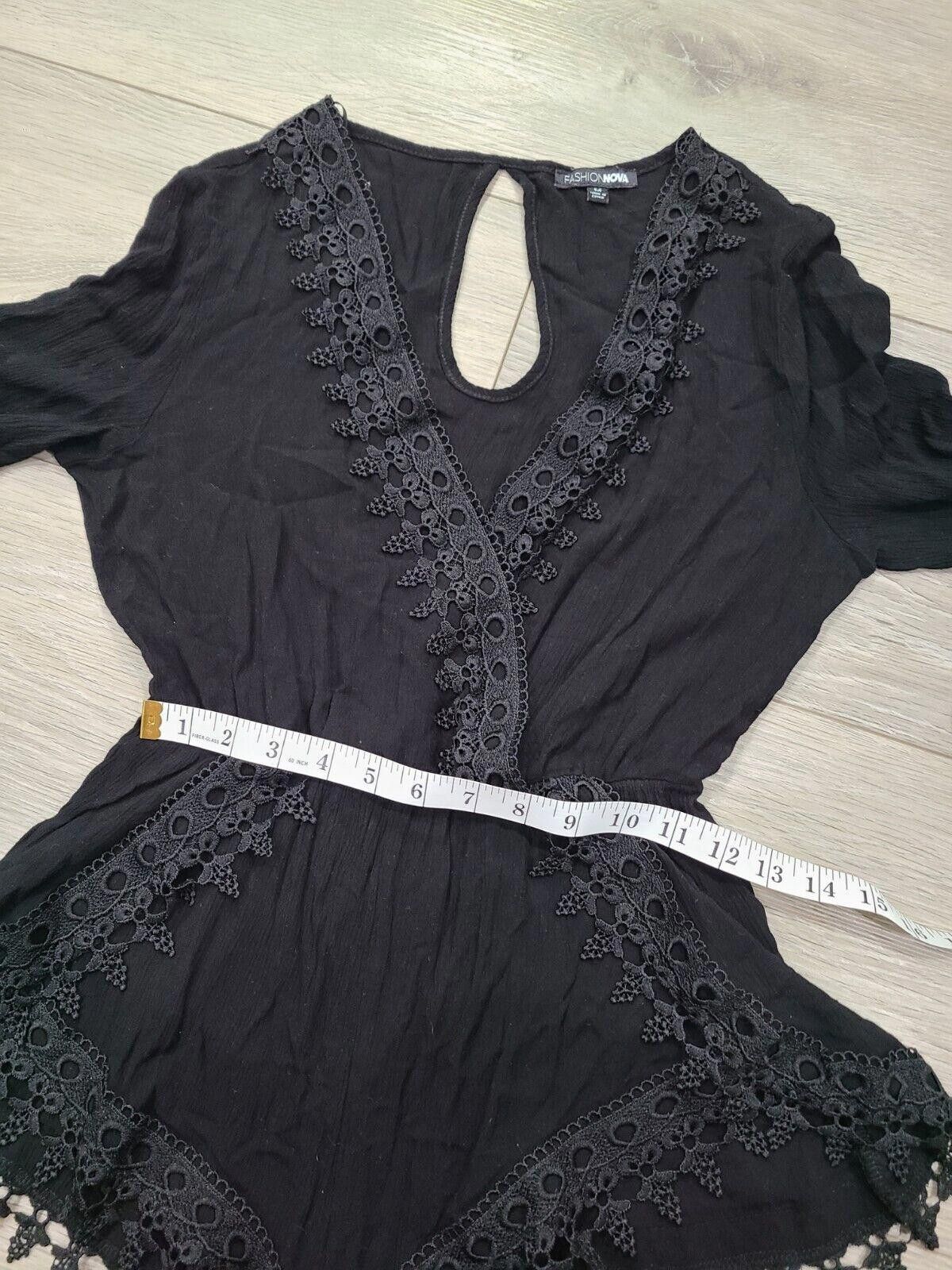 Fashion Nova Fashion Nova Romper Medium Black Lace Shorts V Neck Size 32" / US 10 / IT 46 - 5 Thumbnail