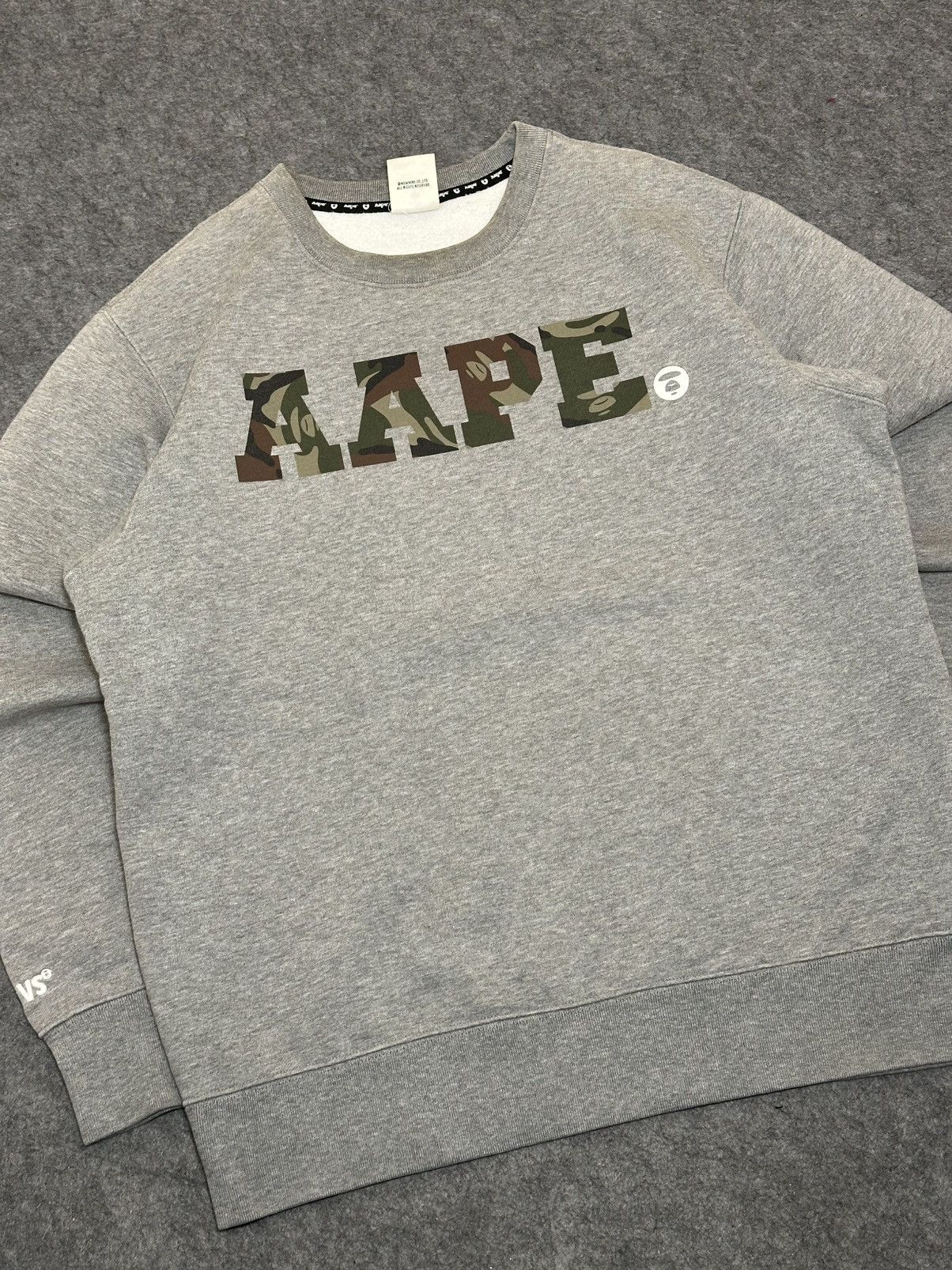 Aape AAPE by A Bathing Ape crewneck sweatshirt. Size US XL / EU 56 / 4 - 2 Thumbnail