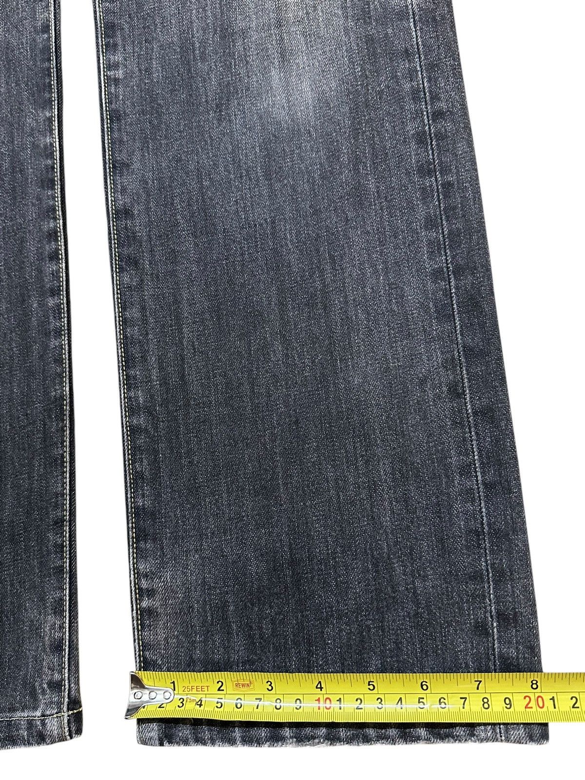 Uniqlo Vintage Japanese Uniqlo Faded Wash Style Baggy Jeans Size US 32 / EU 48 - 16 Thumbnail