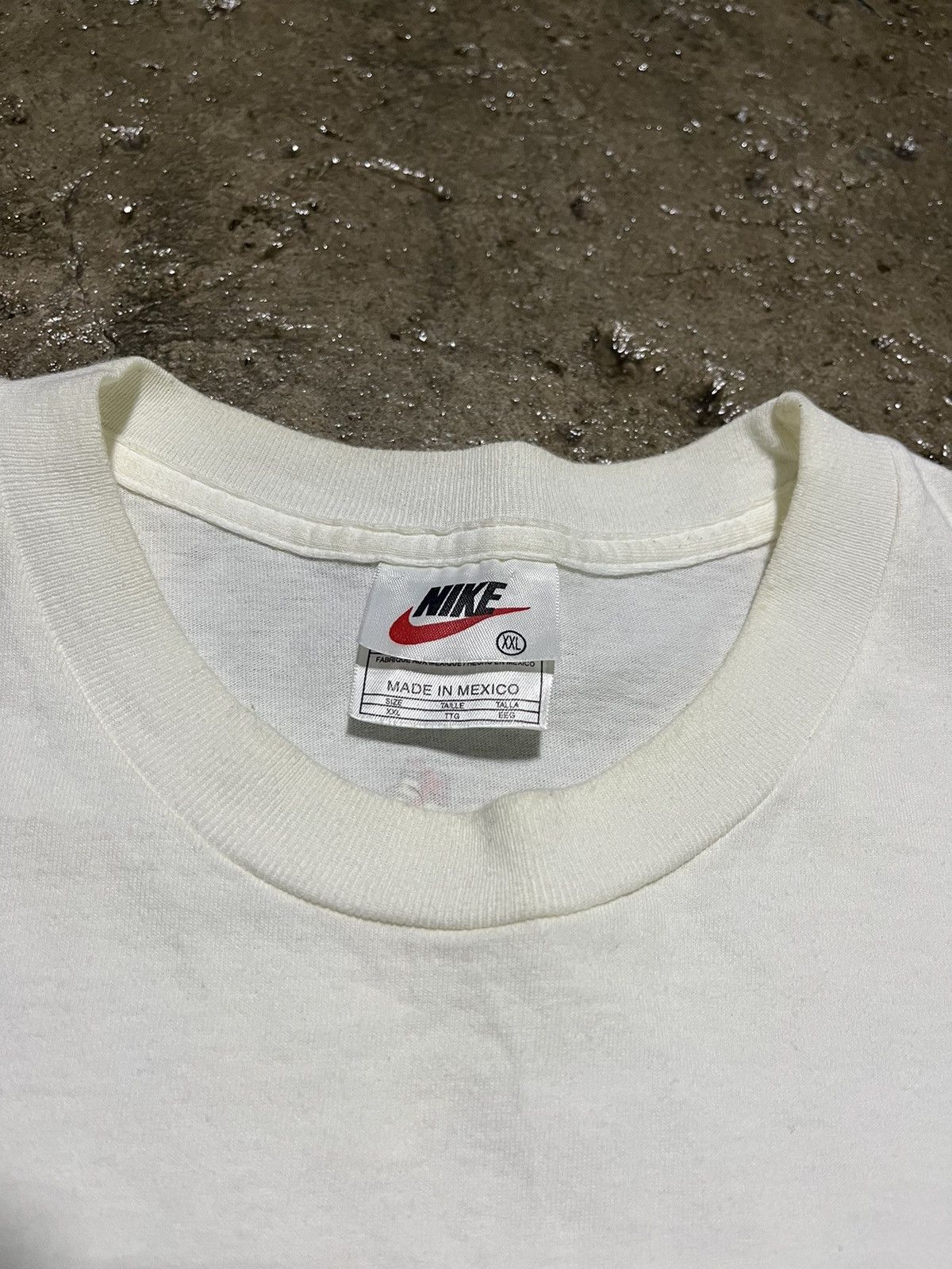 Jordan Brand × Nike × Vintage CRAZY VINTAGE 90s AIR JORDAN x NIKE WHITE NBA BULLS TEE Size US XXL / EU 58 / 5 - 5 Thumbnail