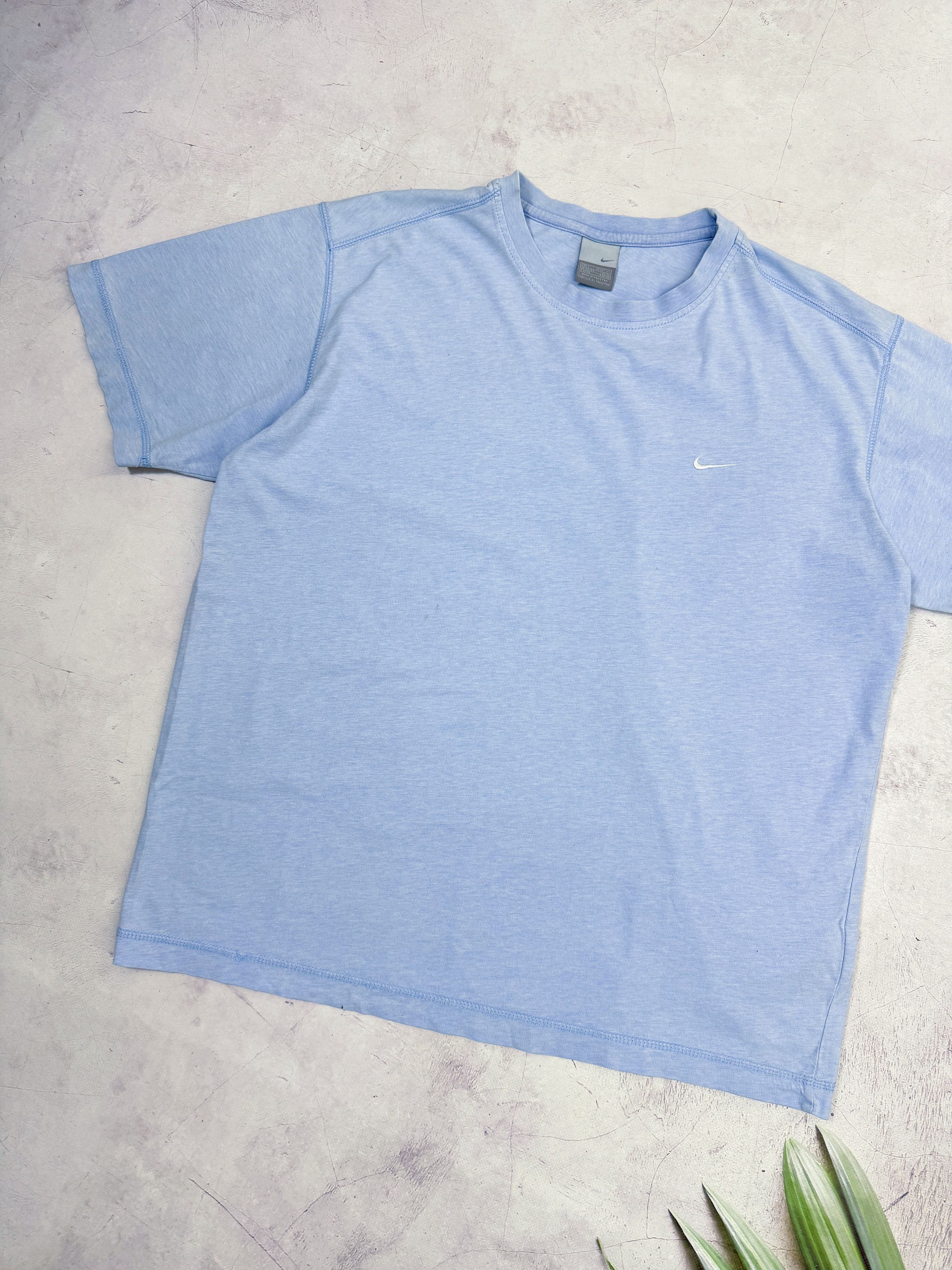 Nike × Vintage Nike T-Shirt Small Swoosh Logo Y2K Size US L / EU 52-54 / 3 - 2 Thumbnail
