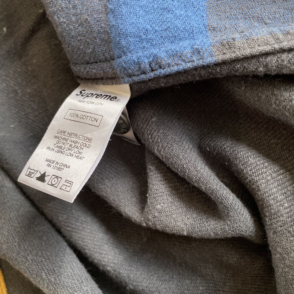 Supreme Supreme Hooded Buffalo Plaid Flannel Shirt Multicolor 2017 Size US L / EU 52-54 / 3 - 6 Thumbnail