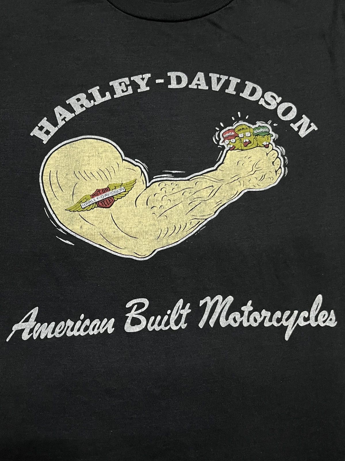 Harley Davidson 1980s Harley Davidson American Build Crushing Arm T-Shirt Size US M / EU 48-50 / 2 - 2 Thumbnail