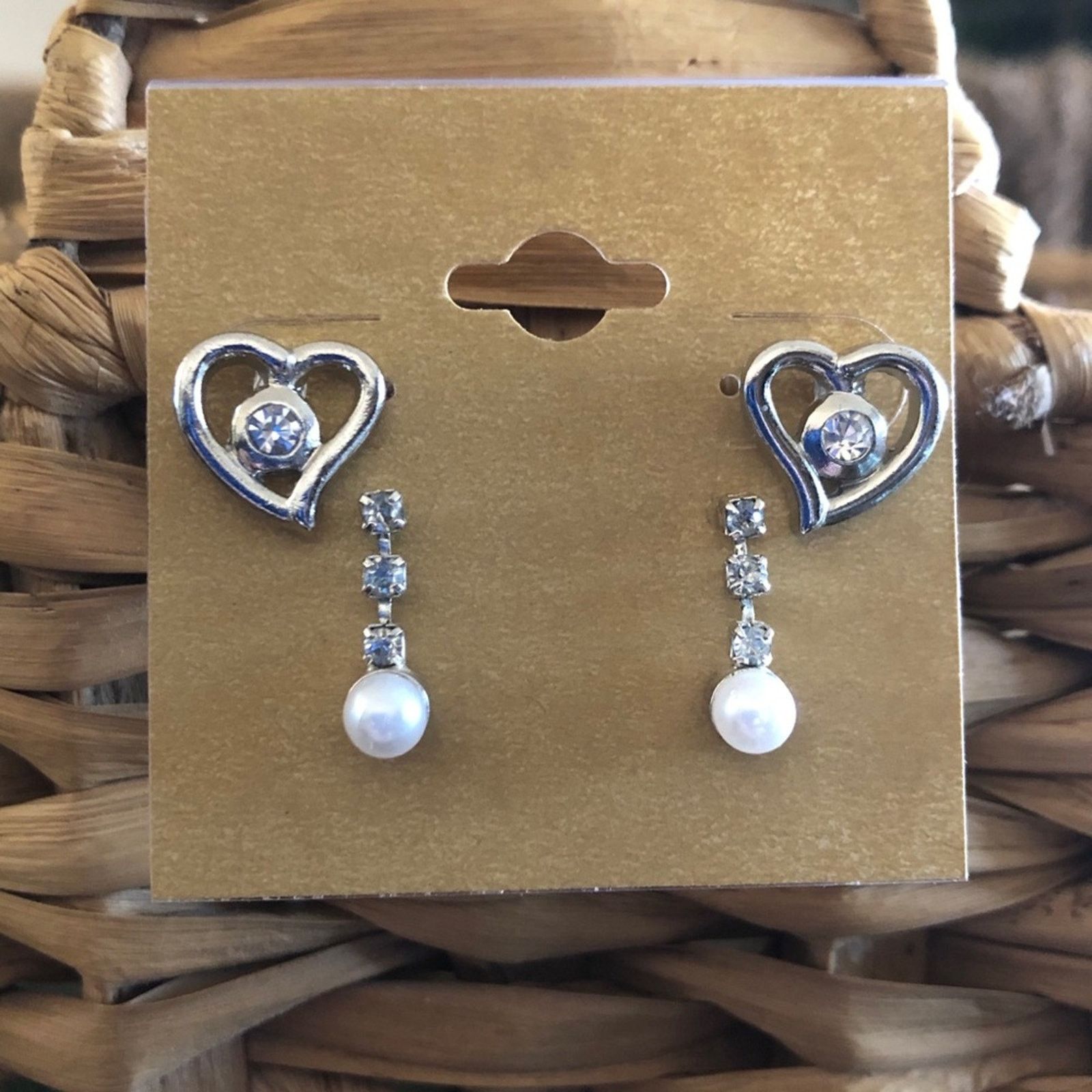 Vintage Vintage set of 2 elegant rhinestone Pearl earrings Size ONE SIZE - 1 Thumbnail