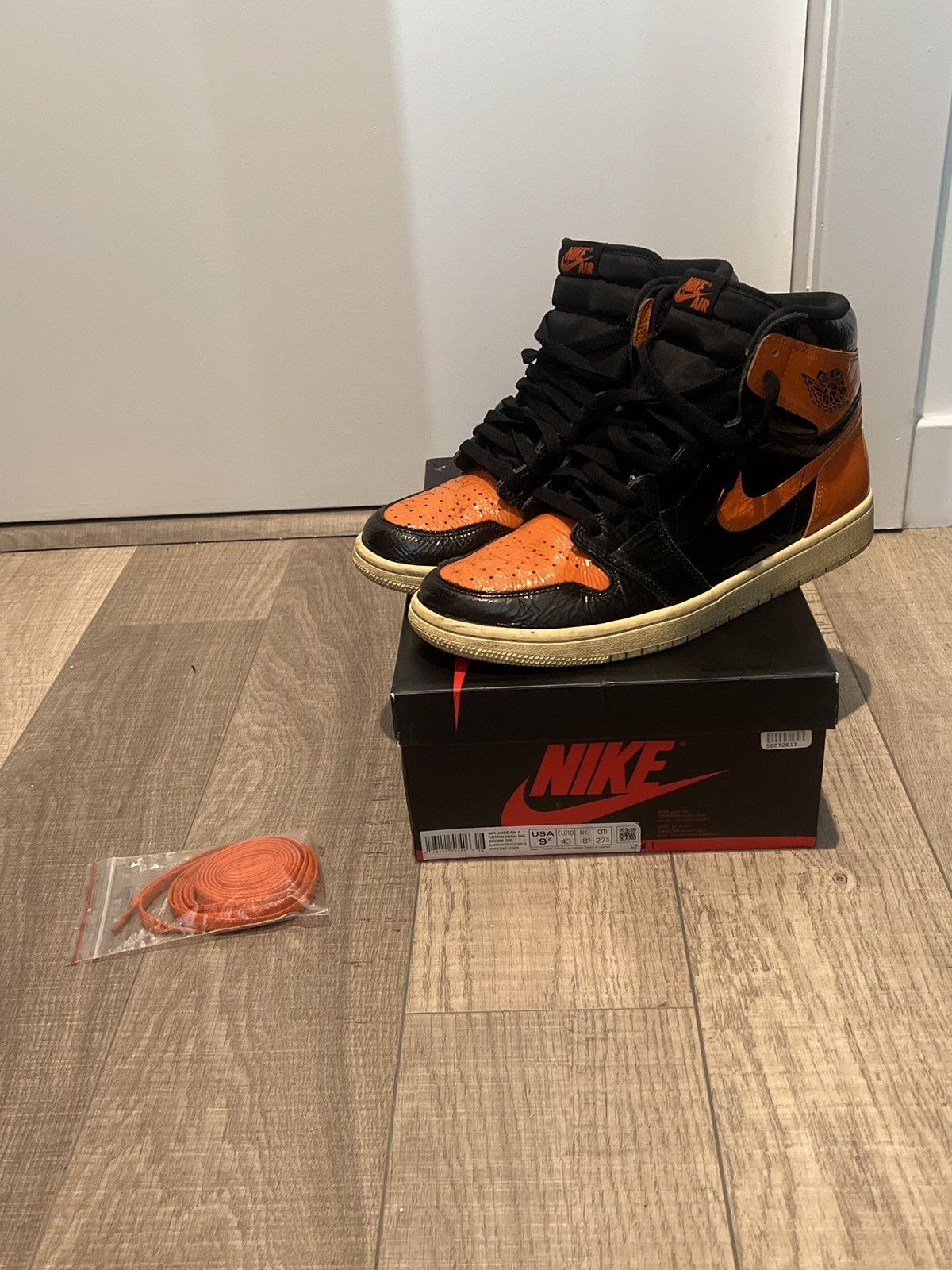 Jordan Brand × Nike Air Jordan 1 Retro High OG Shattered Backboard Size US 9.5 / EU 42-43 - 3 Thumbnail