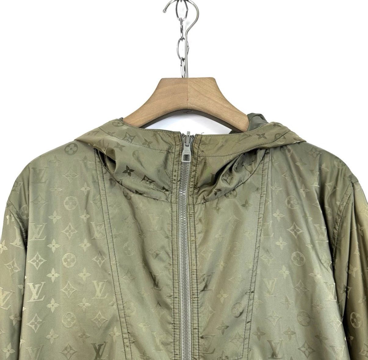 Louis Vuitton Louis Vuitton Nylon Reversible Jacket Windbreaker K12 Size US M / EU 48-50 / 2 - 4 Thumbnail