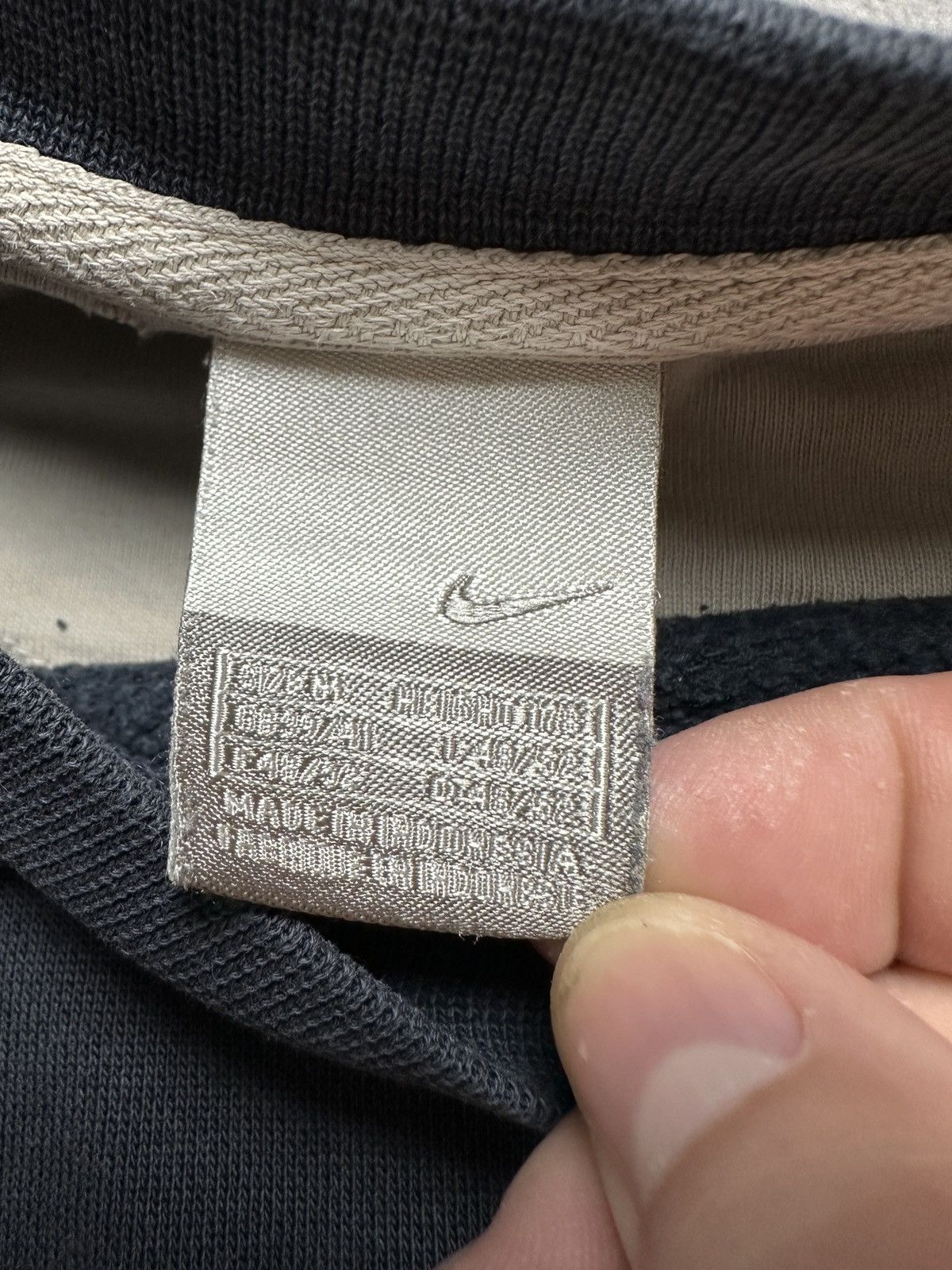Nike Vintage Crewneck Nike boxy center swoosh y2k fits logo USA Size US M / EU 48-50 / 2 - 10 Thumbnail