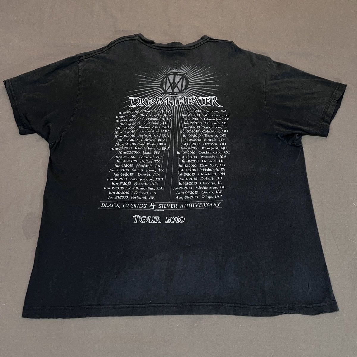 Band Tees Vintage Y2K 2010 Dream Theater Tour Promo Tee 2XL Faded Size US XXL / EU 58 / 5 - 14 Thumbnail