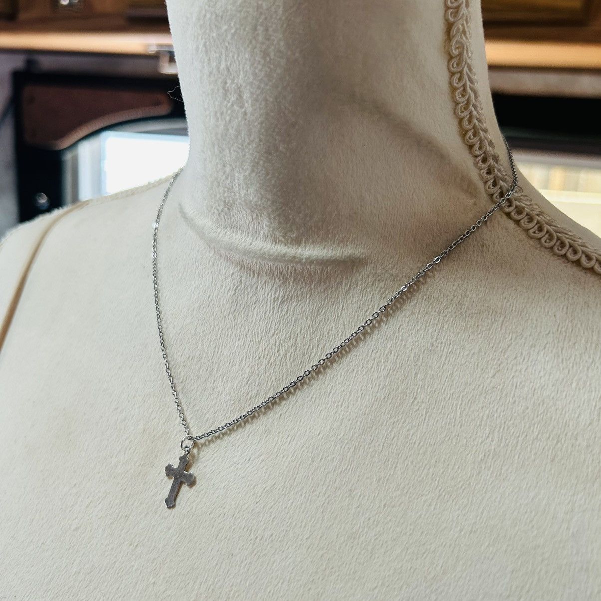 Handmade Handcrafted vintage delicate silver cross pendant necklace Size ONE SIZE - 3 Thumbnail