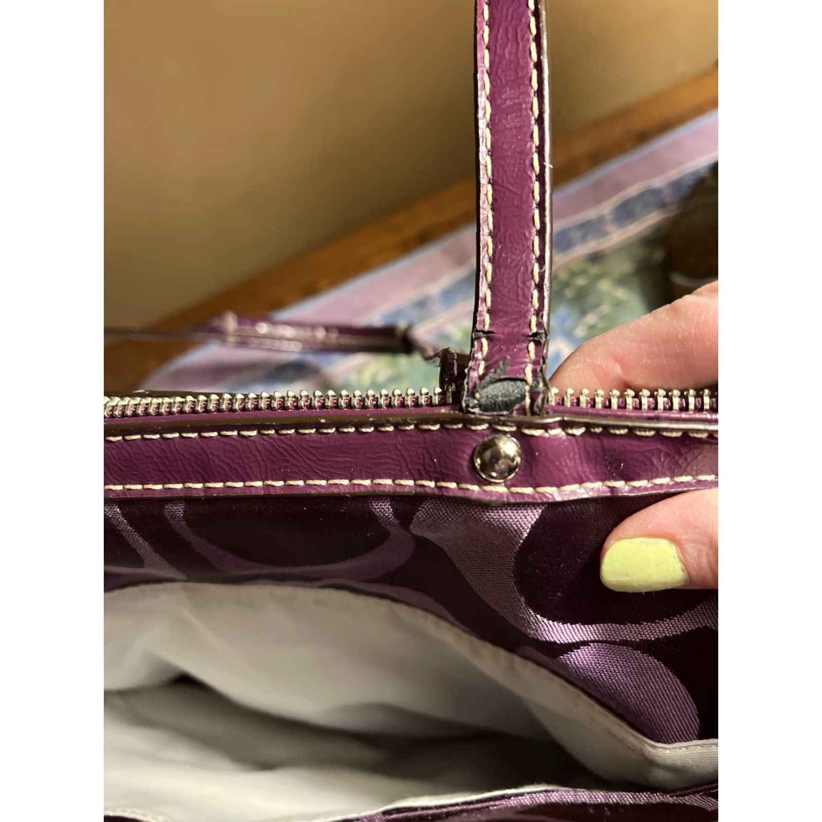 Coach VINTAGE Coach 1941 Leather Trim Canvas Shoulder Bag Women Medium Purple Signature Stripe Zip-Closure Size ONE SIZE - 5 Thumbnail