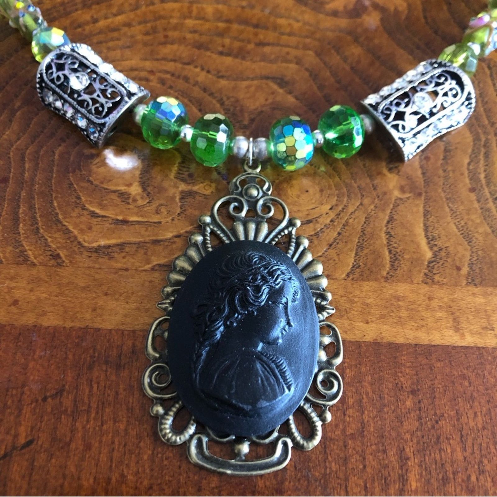 Handmade Handcrafted filigree cameo pendant necklace Size ONE SIZE - 3 Thumbnail