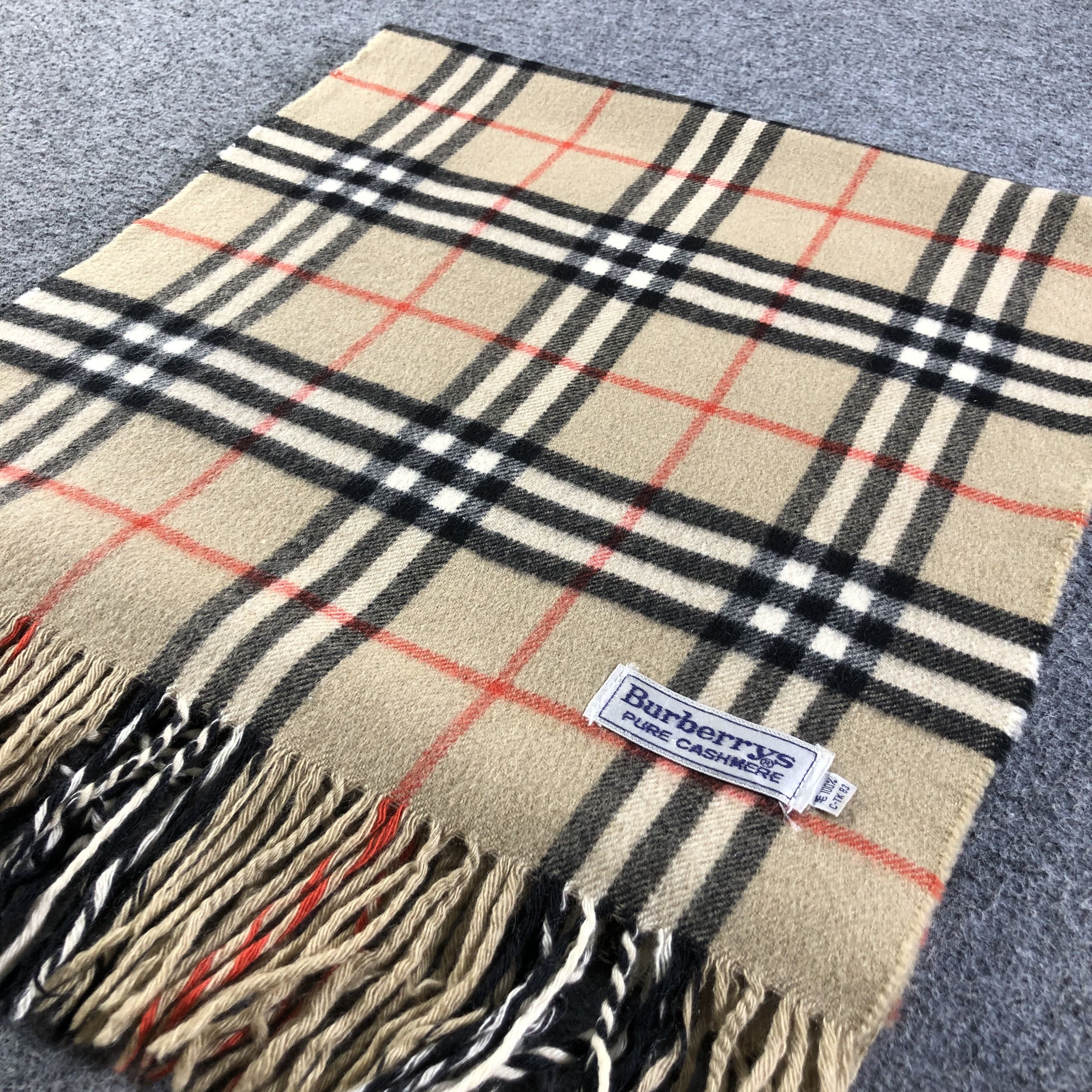 Burberry Burberrys Nova Check Tan Cashmere Scarf Muffler V1762 Size ONE SIZE - 3 Thumbnail