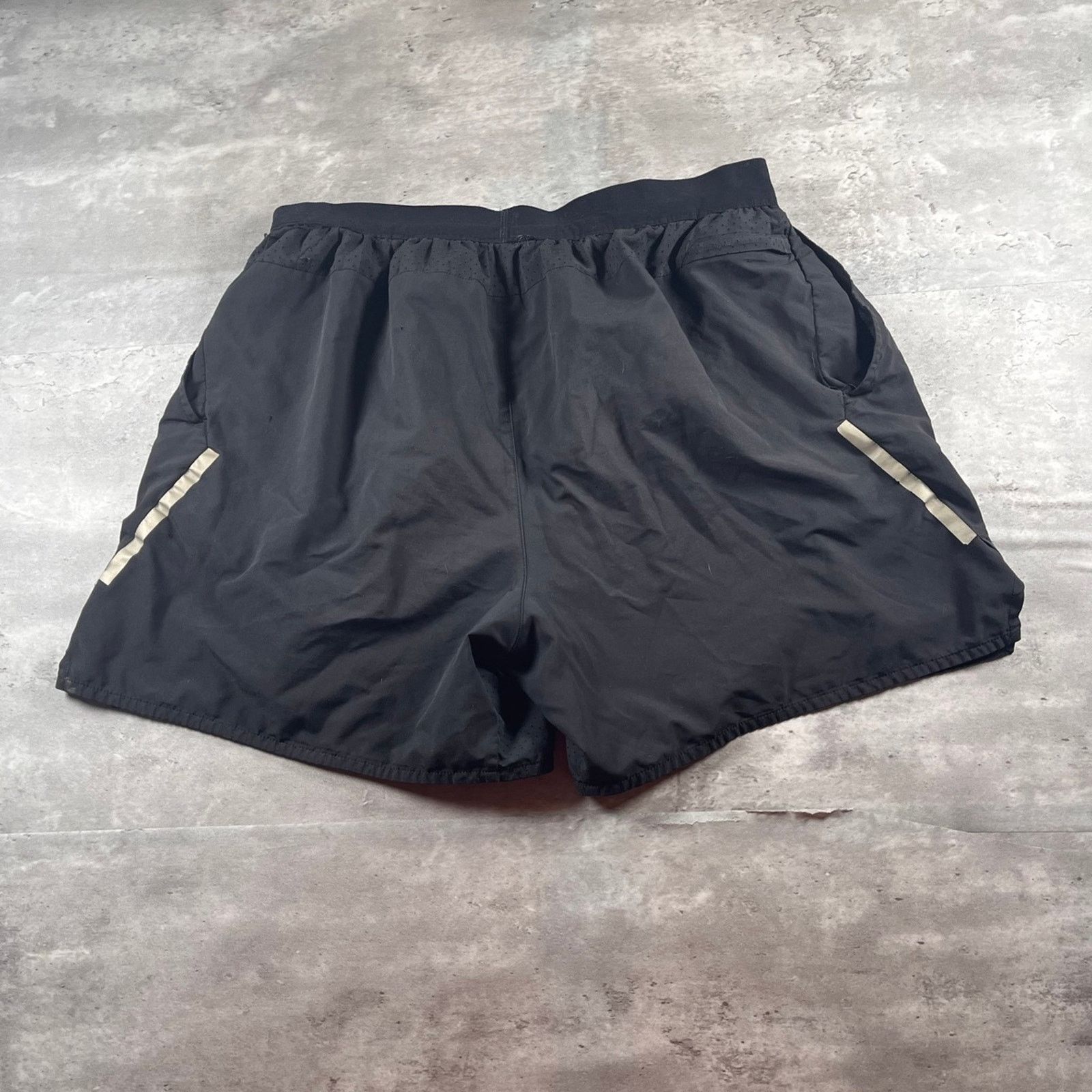Nike Black Nike running shorts Size US 31 - 2 Thumbnail