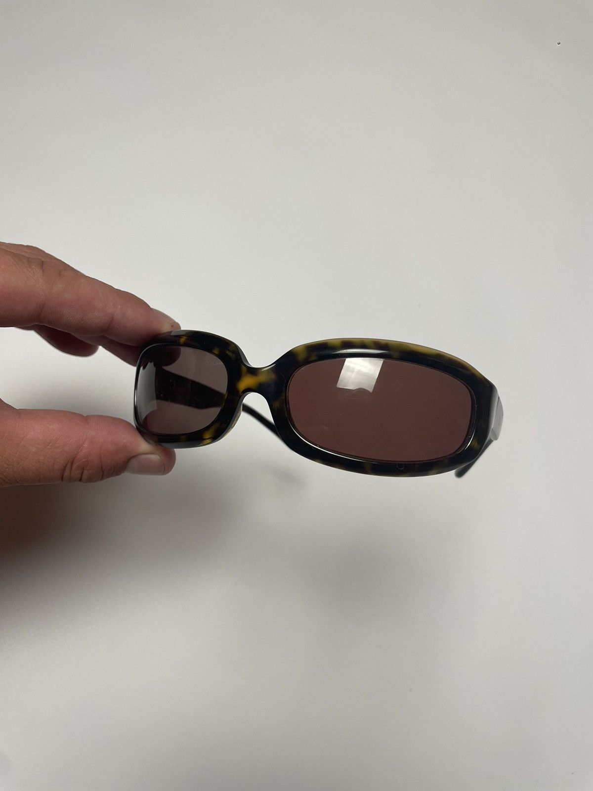 Oliver Peoples Oliver Peoples Karma Sunglasses Size ONE SIZE - 3 Thumbnail