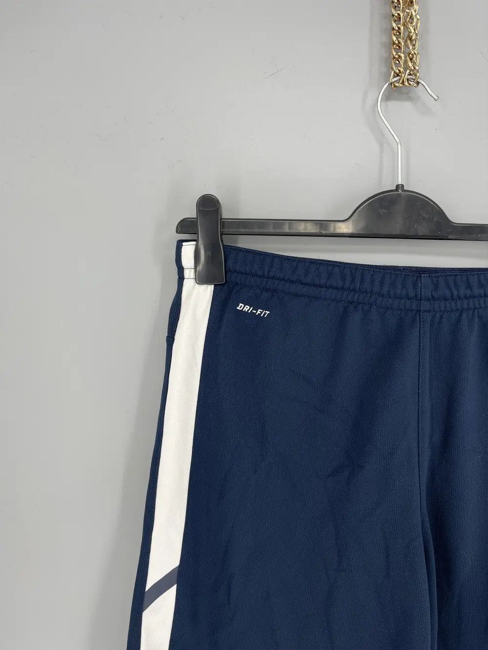 Nike Vintage Y2K Nike Dri-Fit Shorts Streetwear Style Travis Size US 32 / EU 48 - 5 Thumbnail