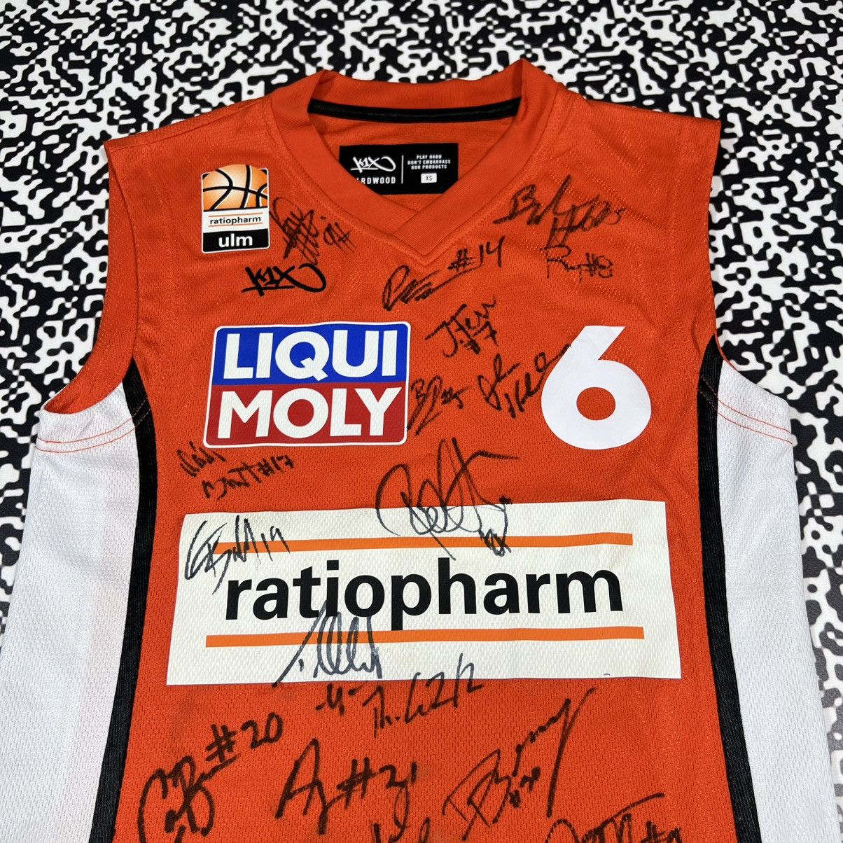 K1X Ratiopharm Ulm Per Gunther Signed Team Basketball Jersey Size US XS / EU 42 / 0 - 4 Thumbnail