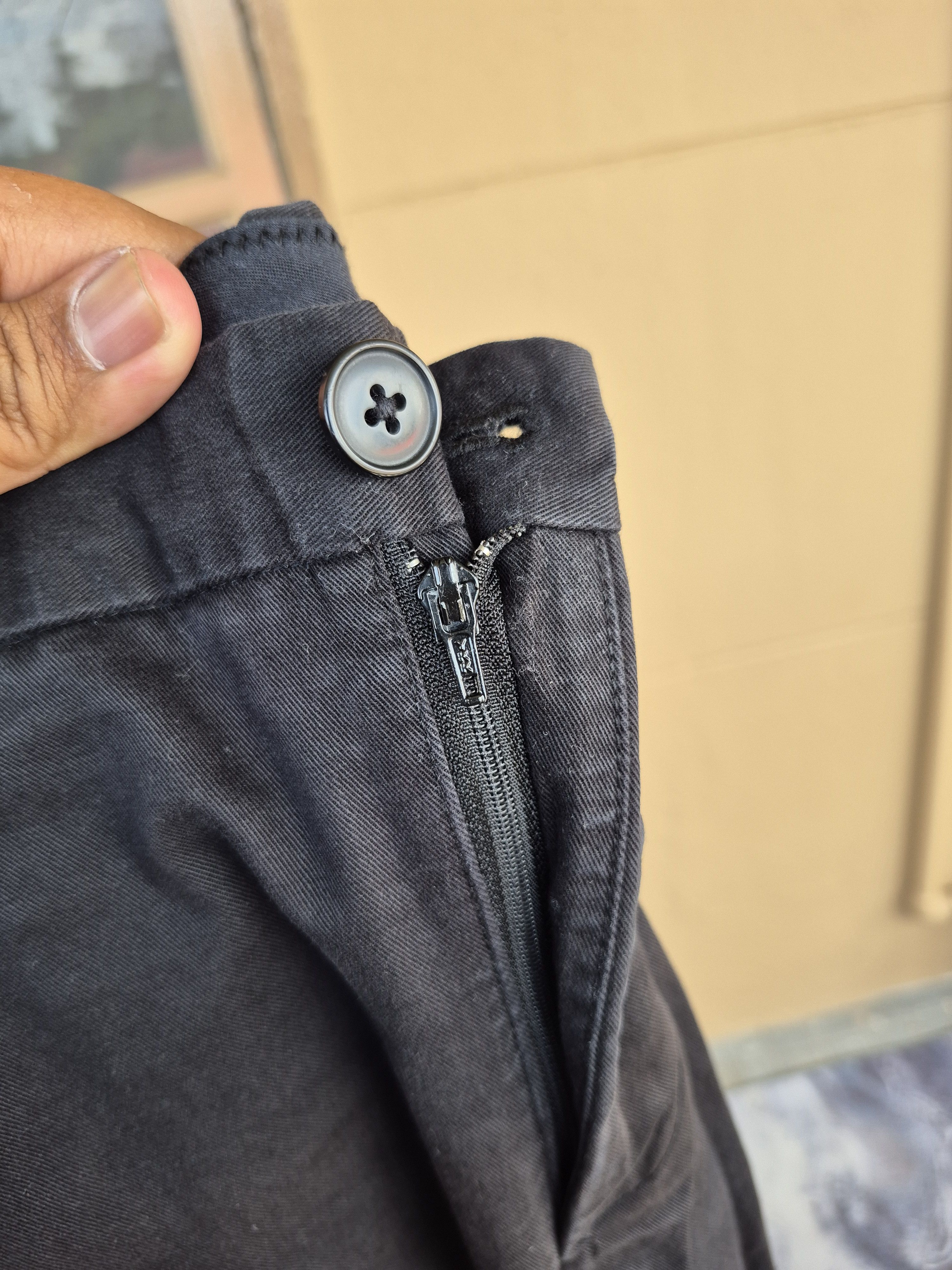 Uniqlo 🔥 Uniqlo Black Cotton Long Pants Size US 34 / EU 50 - 7 Thumbnail