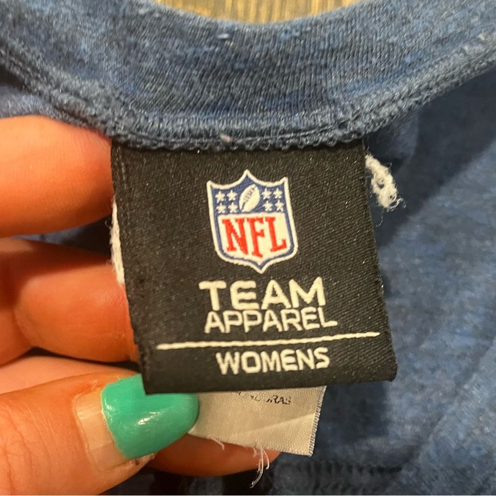 NFL NFL x Team Apparel 53 Indianapolis Colts Tee V-Neck Size S Size S / US 4 / IT 40 - 3 Thumbnail