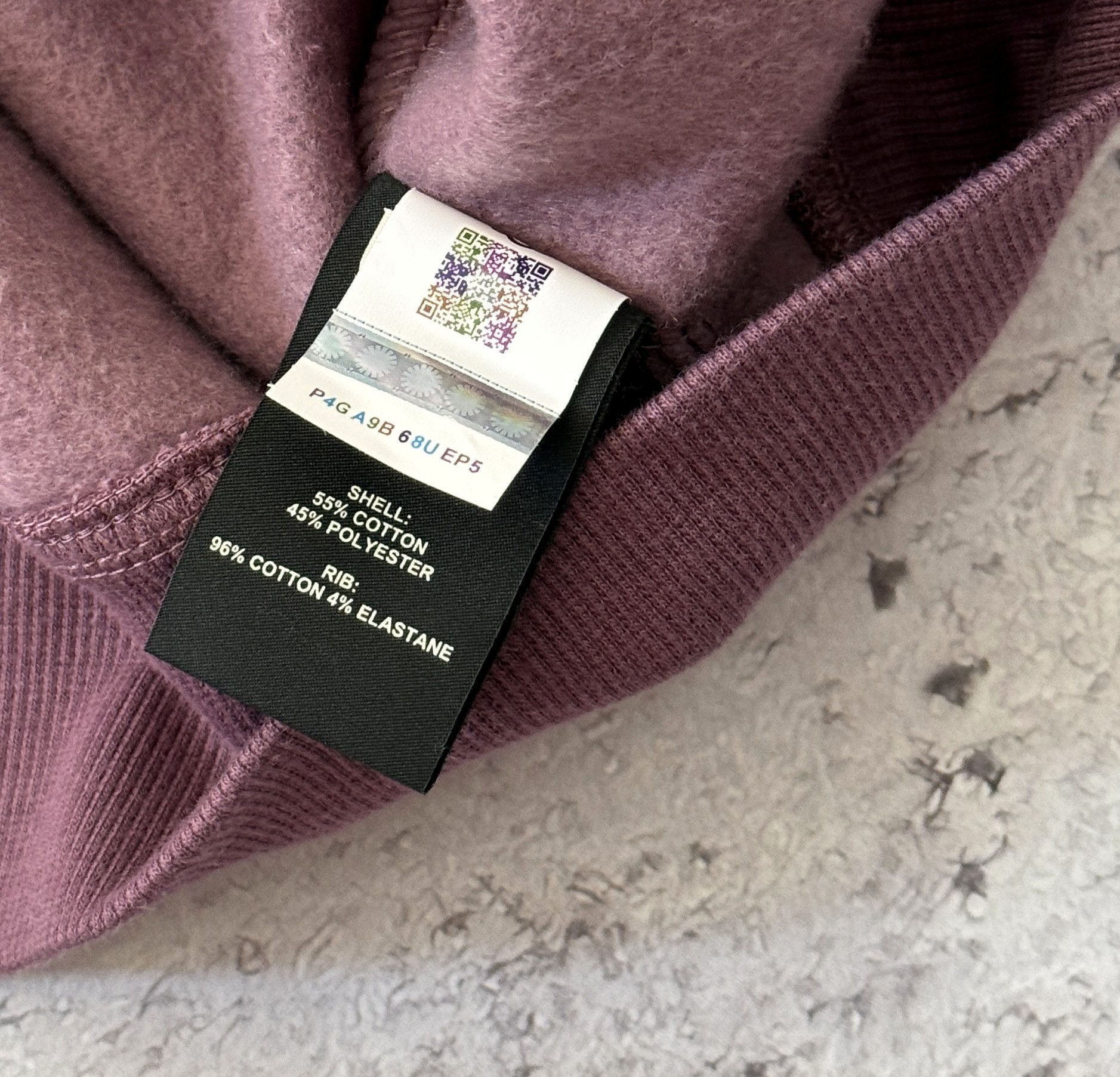 Ugg UGG Fuzzy Logo Hoodie for Women SIZE L RETAIL 98$ Size L / US 10 / IT 46 - 7 Thumbnail