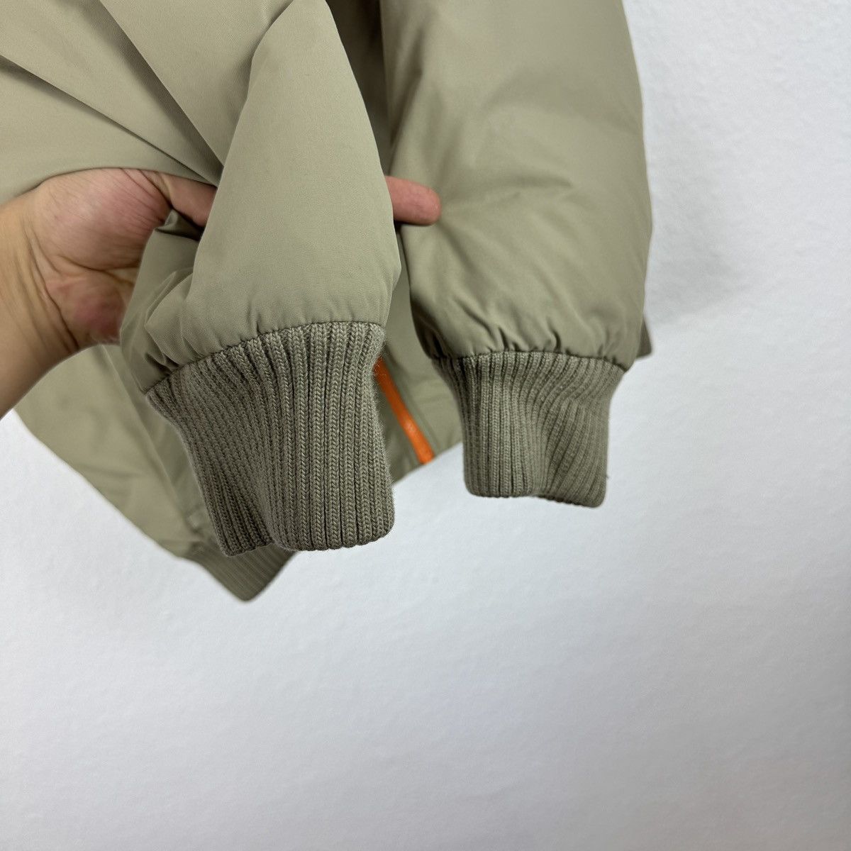 Nike Men’s Nike Nylon Puffer 550 Down Beige Hooded Jacket Size S Size US S / EU 44-46 / 1 - 9 Thumbnail