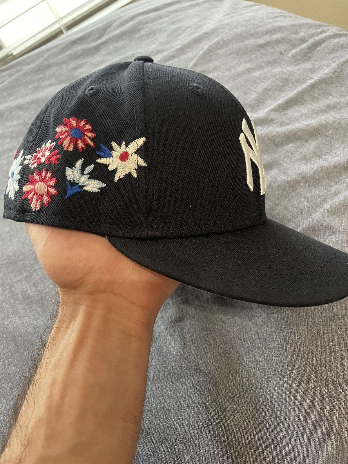 Kith New Era Yankees Floral Frame 59Fifty Fitted Hat Sandrift