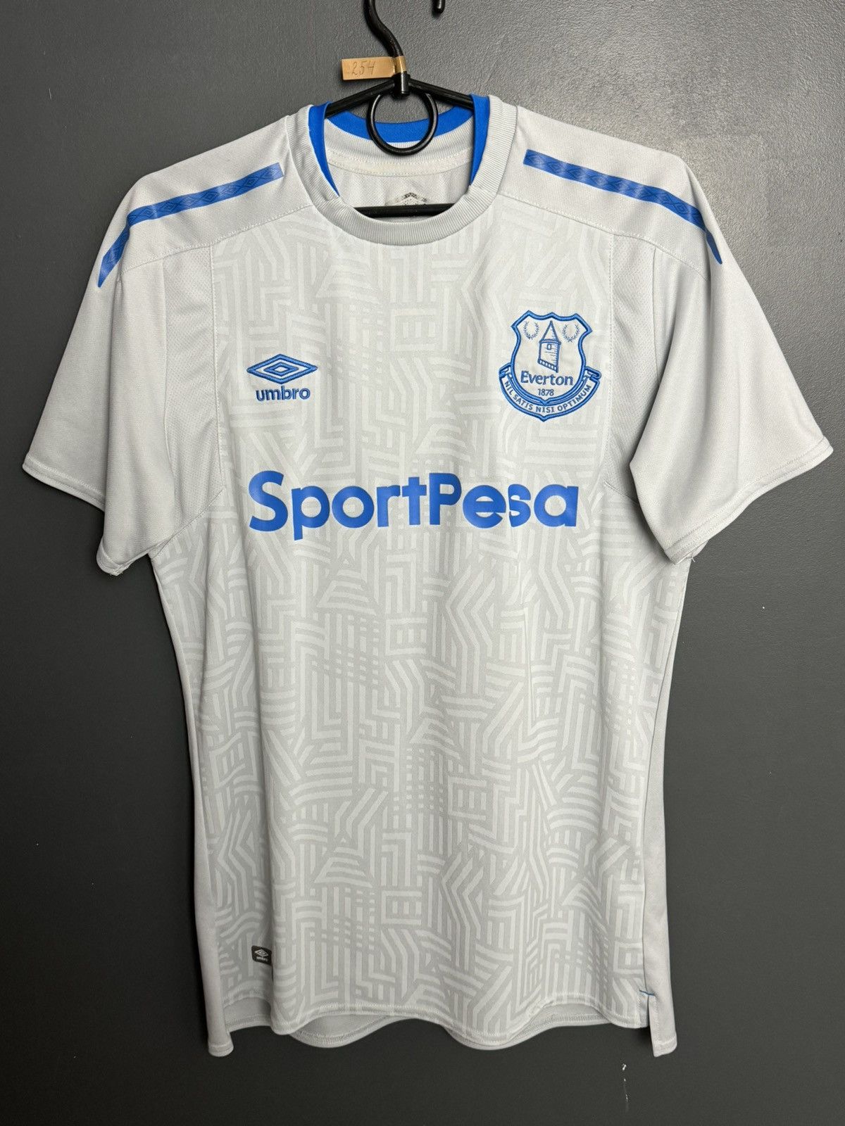 Umbro Everton 17/18 Away Football Jersey Size US M / EU 48-50 / 2 - 1 Thumbnail