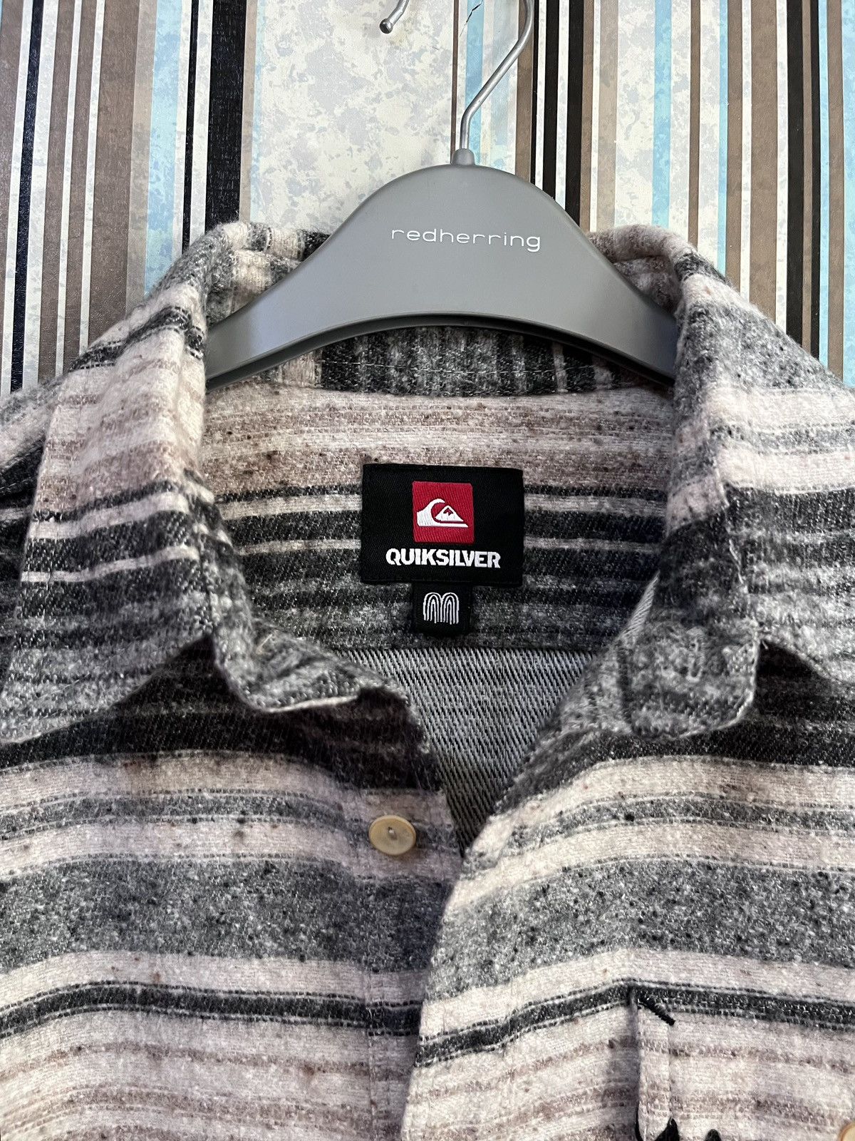 Quiksilver Mountain & wave embroidery striped #D2 Size US M / EU 48-50 / 2 - 5 Thumbnail