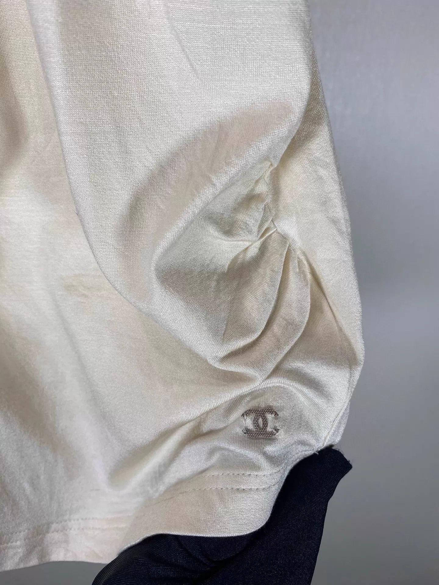 Chanel Chanel 3D Camellia Short Sleeve 40 97New Authentic Size M / US 6-8 / IT 42-44 - 4 Thumbnail