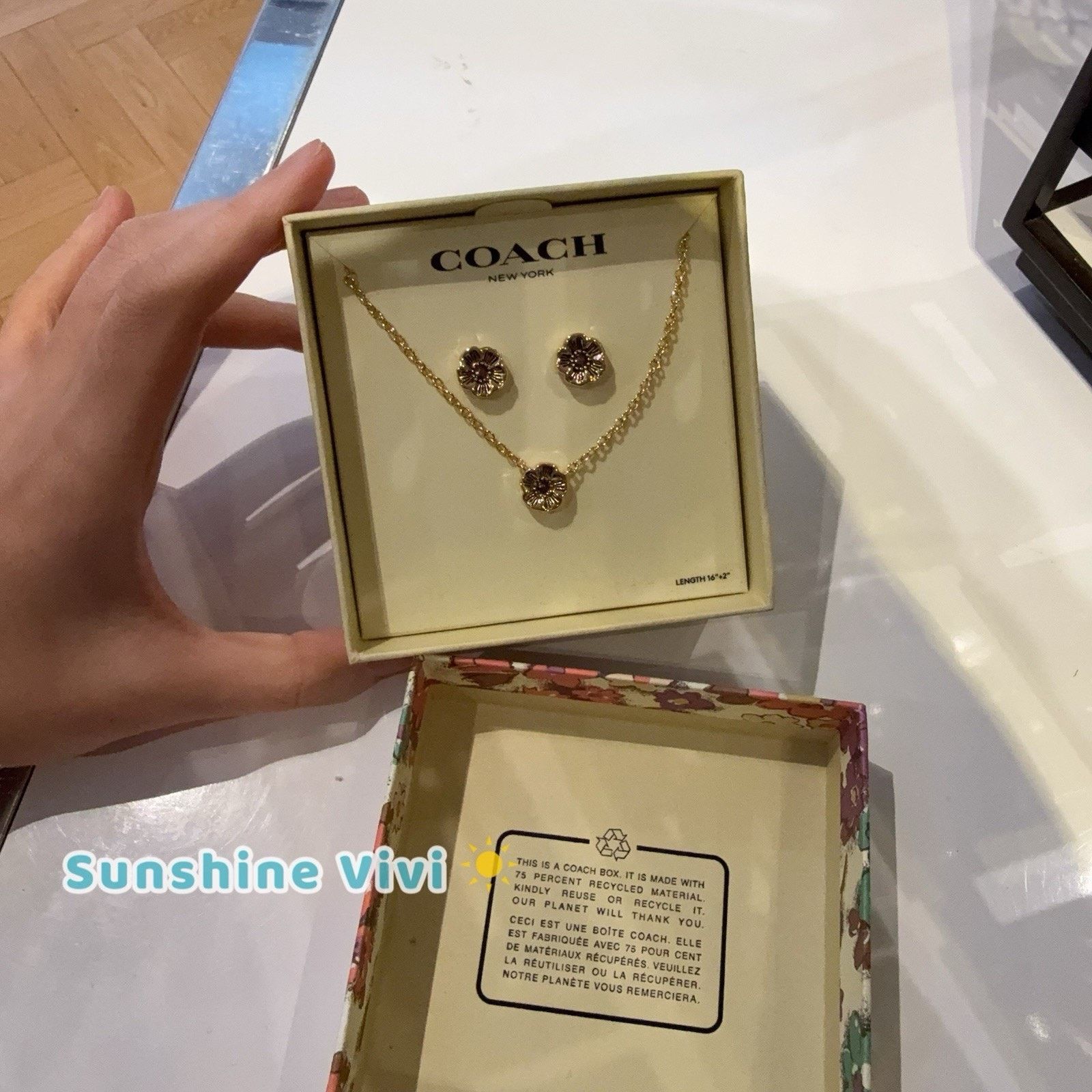 Coach NWT COACH Tea Rose Pendant Necklace Earrings Gift Set CBB45 Size ONE SIZE - 4 Thumbnail