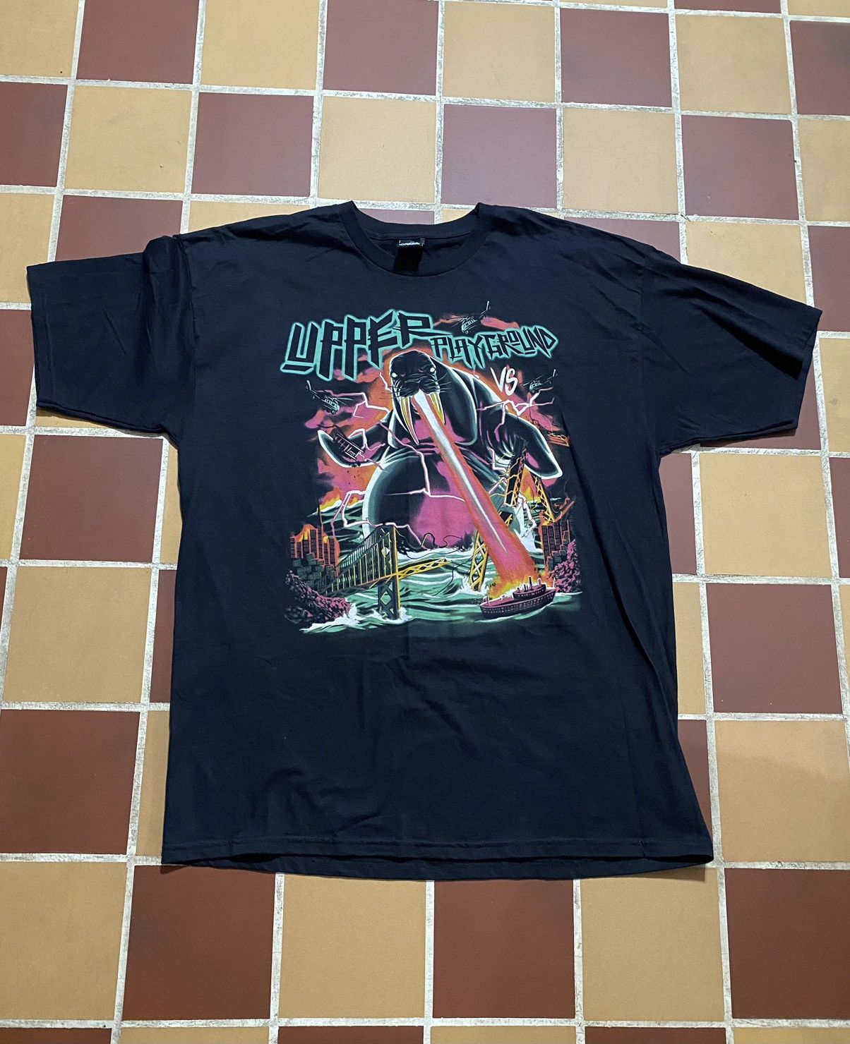 Upper Playground × Vintage 🔥RARE🔥Upper Playground vs Walrus shirt Size US XL / EU 56 / 4 - 1 Thumbnail