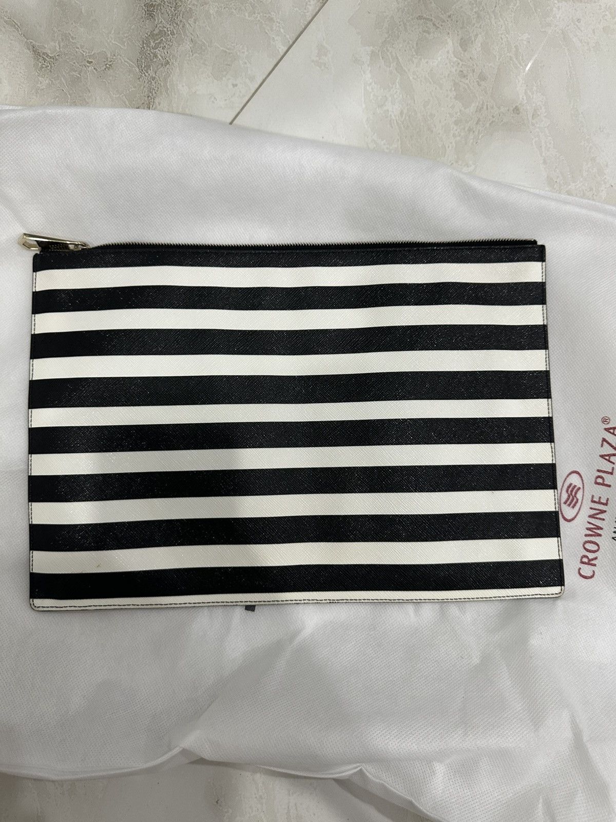 Givenchy Mens clutch bag Size ONE SIZE - 2 Thumbnail