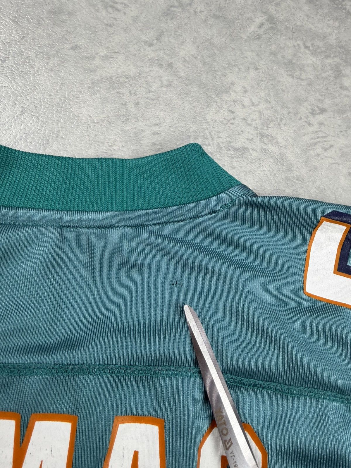 NFL Vintage Reebok Miami Dolphins #54 Thomas Zach NFL Jersey Size US M / EU 48-50 / 2 - 16 Thumbnail