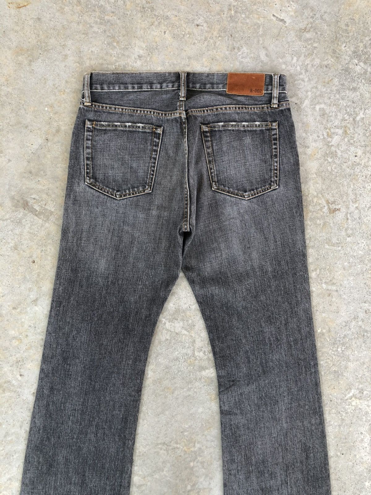If Six Was Nine Japanese Uniqlo Flared Jeans Bootcut Distressed Jeans Size US 32 / EU 48 - 8 Thumbnail