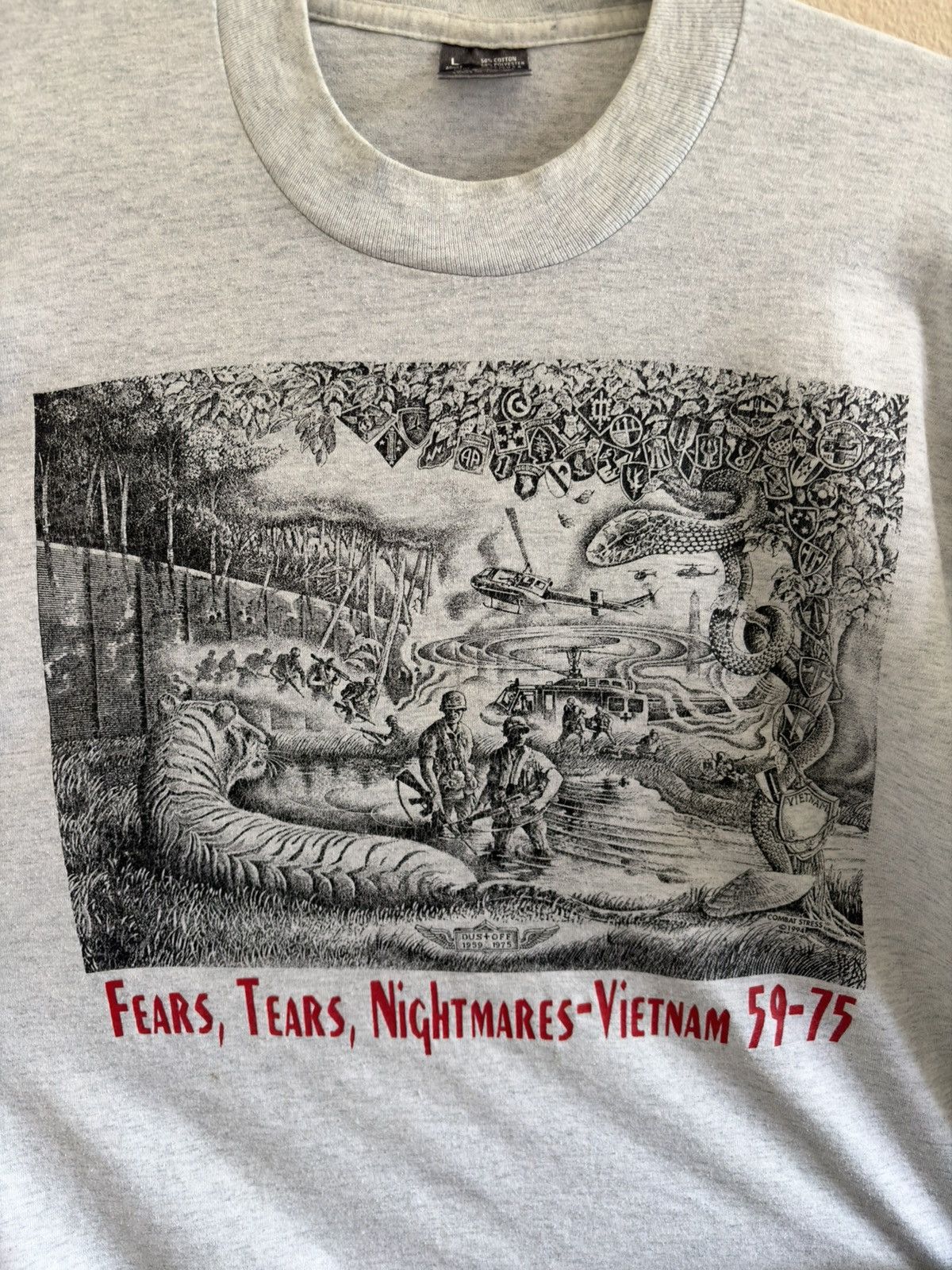 Vintage Vintage Grail Vietnam War Fears, Tears, Nightmares Art Tee Size US L / EU 52-54 / 3 - 1 Thumbnail
