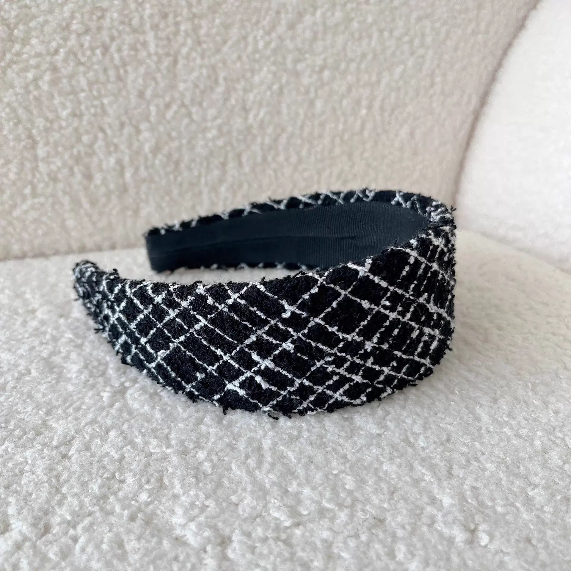 Chanel Chanel Black Tweed Headband Size ONE SIZE - 2 Thumbnail