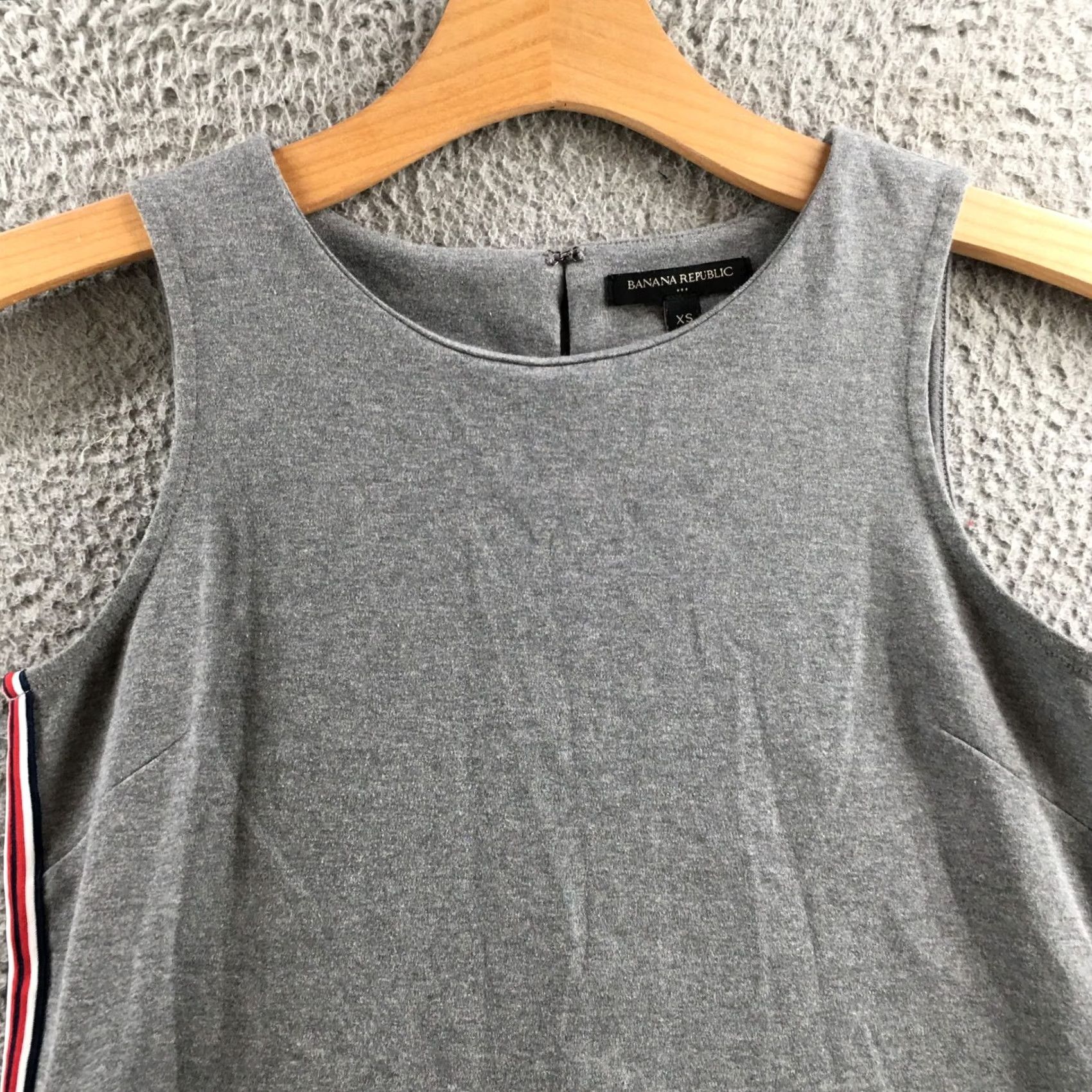Banana Republic Banana Republic Womens XS Gray Cotton Blend Sleeveless Scoop Neck Tank Top Size XS / US 0-2 / IT 36-38 - 3 Thumbnail