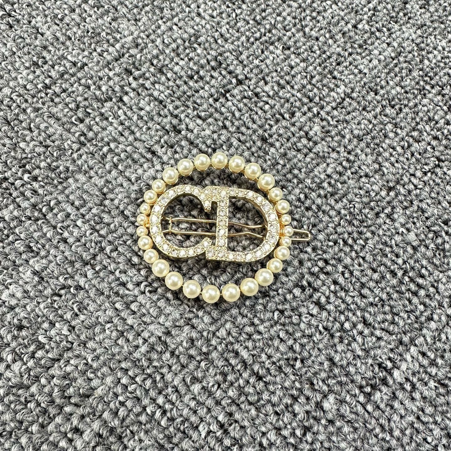 Dior Dior Pearl Diamond Brooch Hairpin Size ONE SIZE - 1 Thumbnail