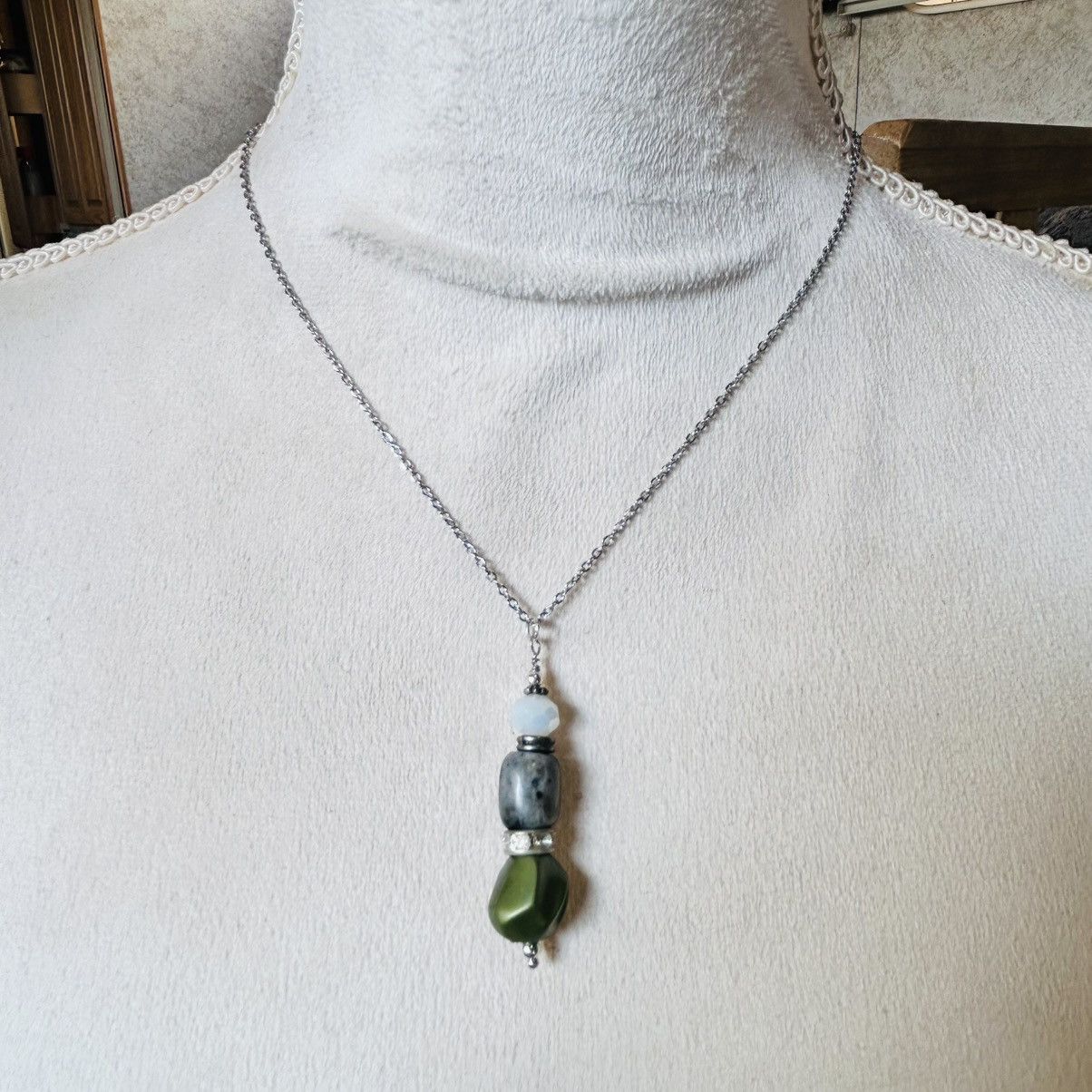 Handmade Handcrafted faceted crystal labradorite pendant necklace Size ONE SIZE - 3 Thumbnail