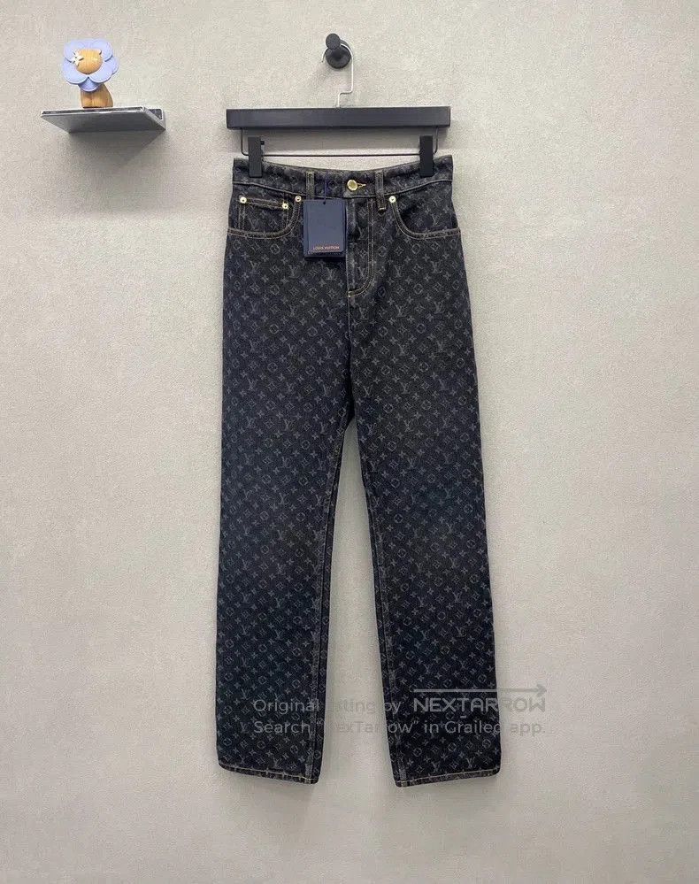Louis Vuitton Louis Vuitton 2025 Black Monogram Jeans. Size US 36 / EU 52 - 1 Thumbnail