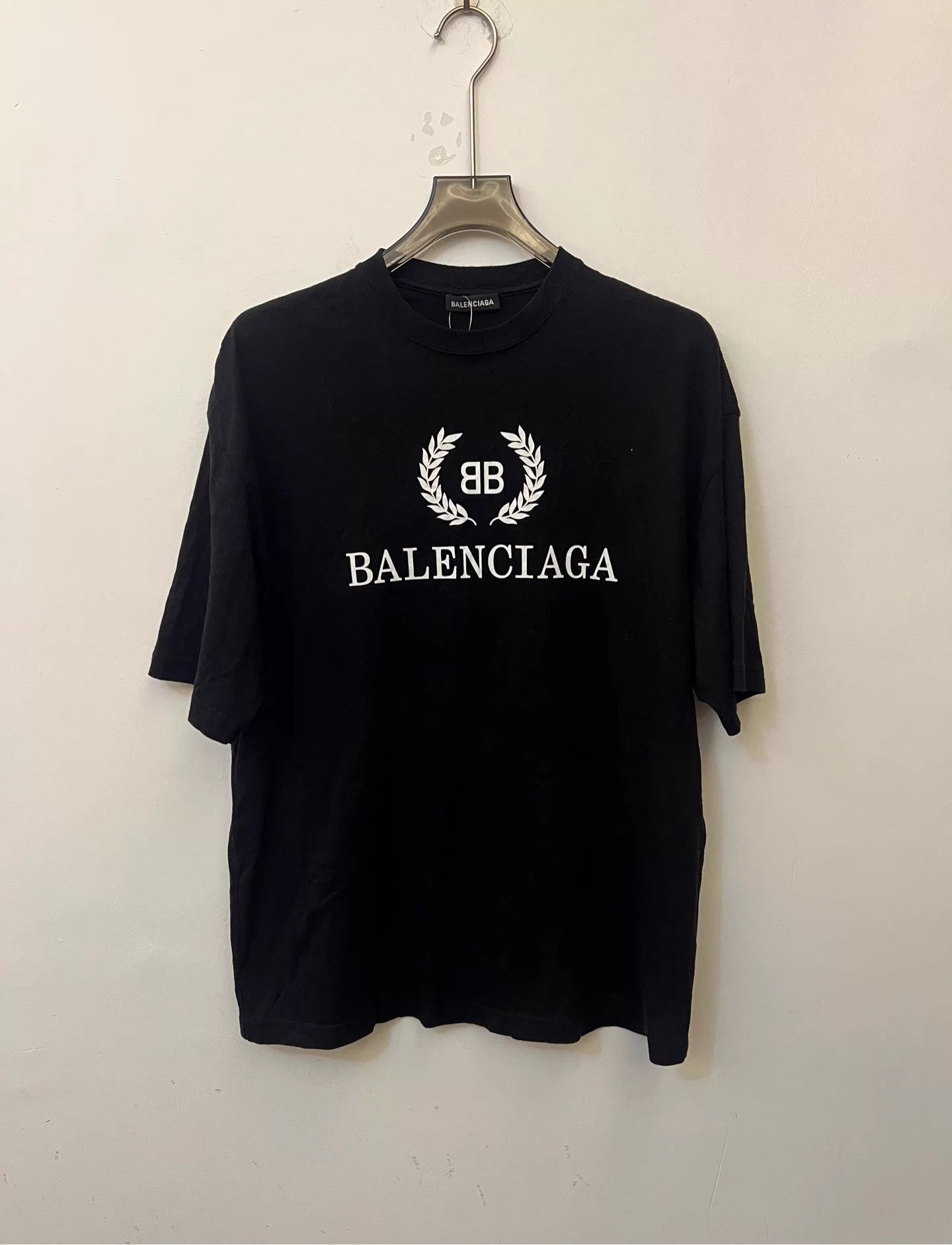 Balenciaga Balenciaga B&W Wheat Logo Crewneck Short Sleeve Tee Men's S Size US S / EU 44-46 / 1 - 1 Thumbnail