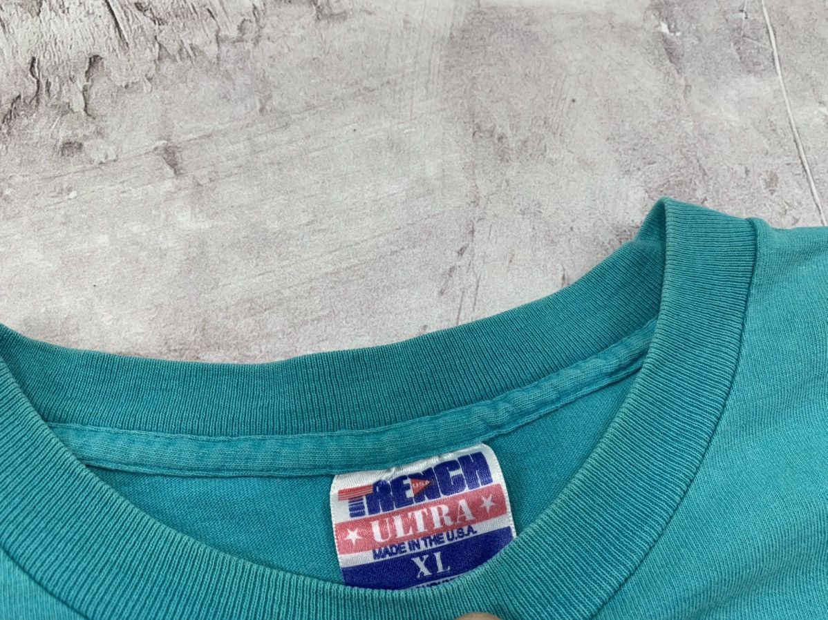 Vintage Mens vintage t shirt Dolphins Size XL Size US XL / EU 56 / 4 - 6 Thumbnail