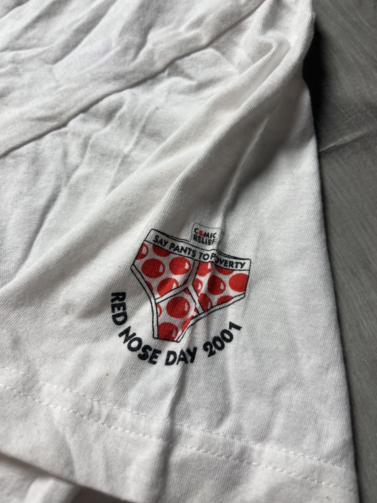 Designer × Vintage Vintage Comic Relief Tshirt say pants to poverty 2001 Size US XL / EU 56 / 4 - 4 Thumbnail