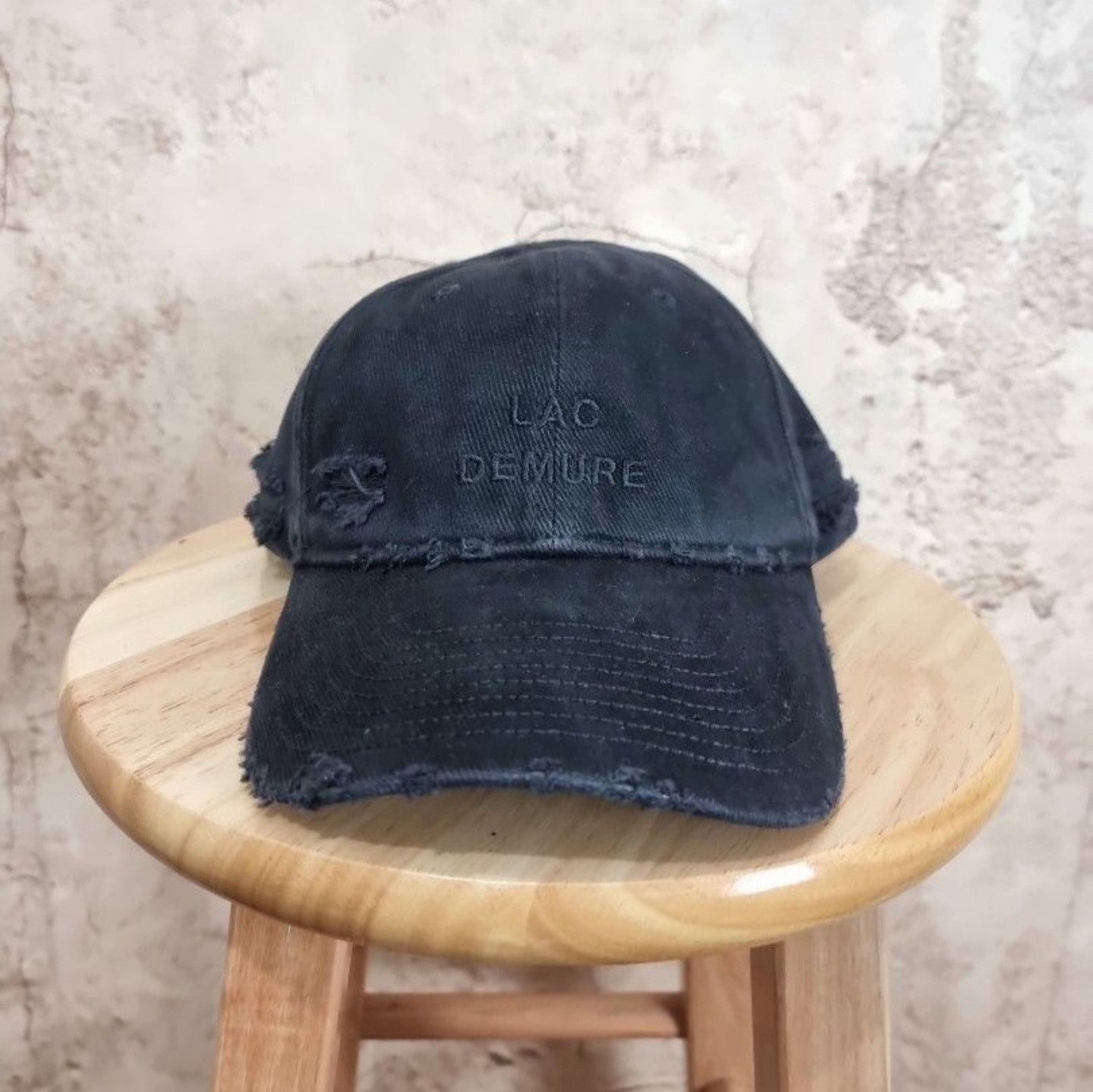 Lac Demure Lac Demure Distressed Leather strap Back hat Size ONE SIZE - 1 Thumbnail