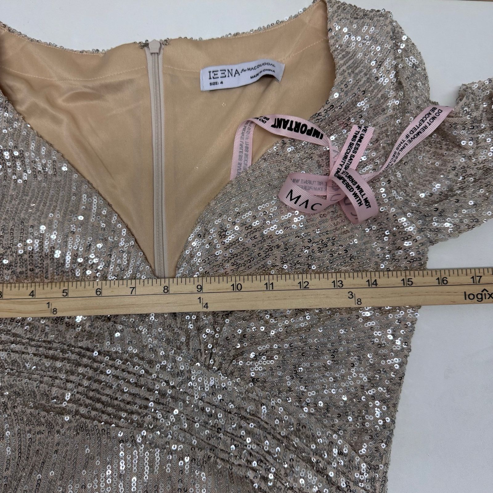 Mac Duggal Mac Duggal Silver Sequin Ruched Long Sleeve Column Gown US 4 Size S / US 4 / IT 40 - 8 Thumbnail